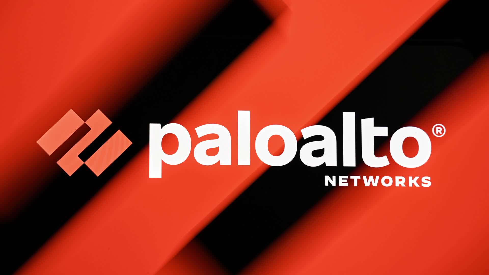 Photo illustrations – Palo Alto Networks publishes its financial results for the 4th quarter (and annual results) of its fiscal year 2026 (Q4 FY26).