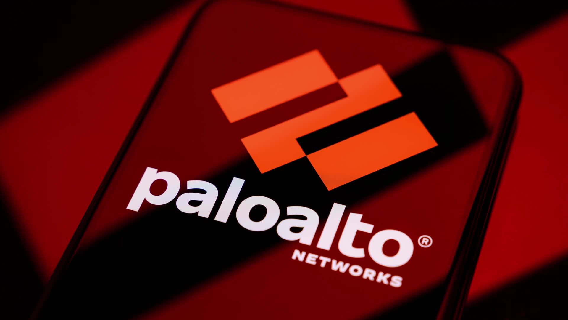 Photo illustrations – Palo Alto Networks publishes its financial results for the 4th quarter (and annual results) of its fiscal year 2026 (Q4 FY26).