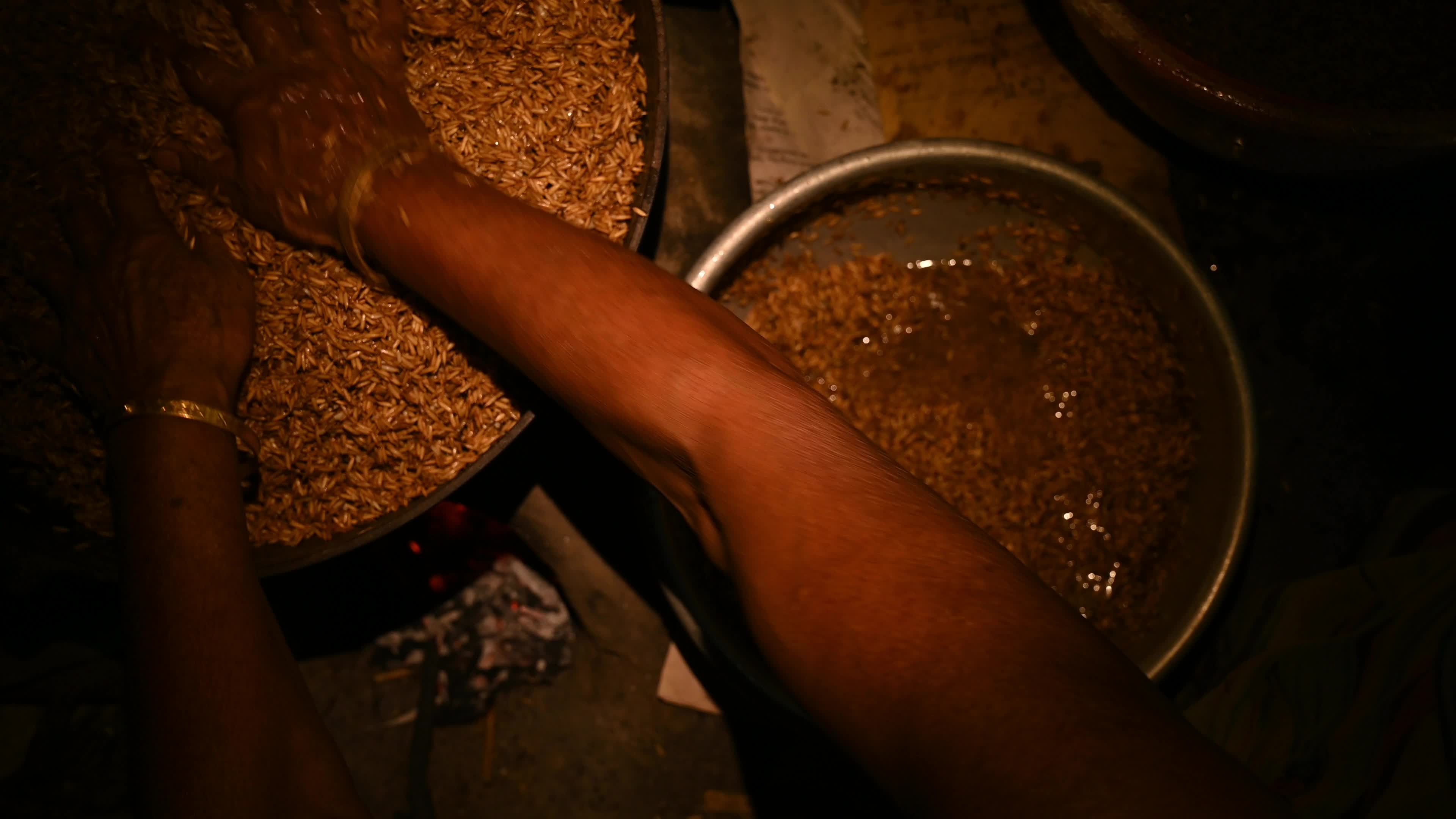 Parboiled rice production in India -  Soaking, steaming, and drying