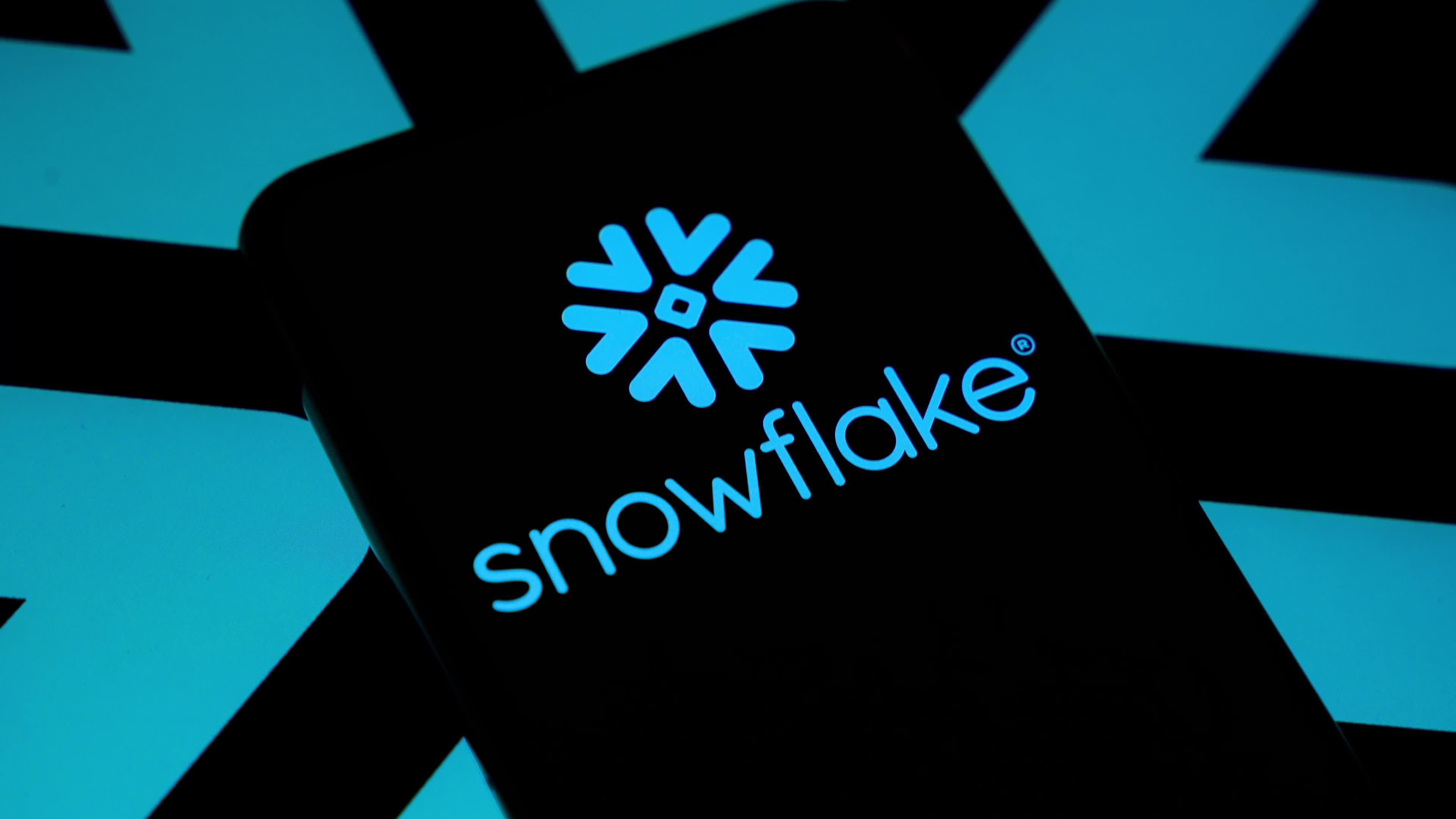 Video illustrations - Snowflake announces its financial results for the second quarter of fiscal 2027