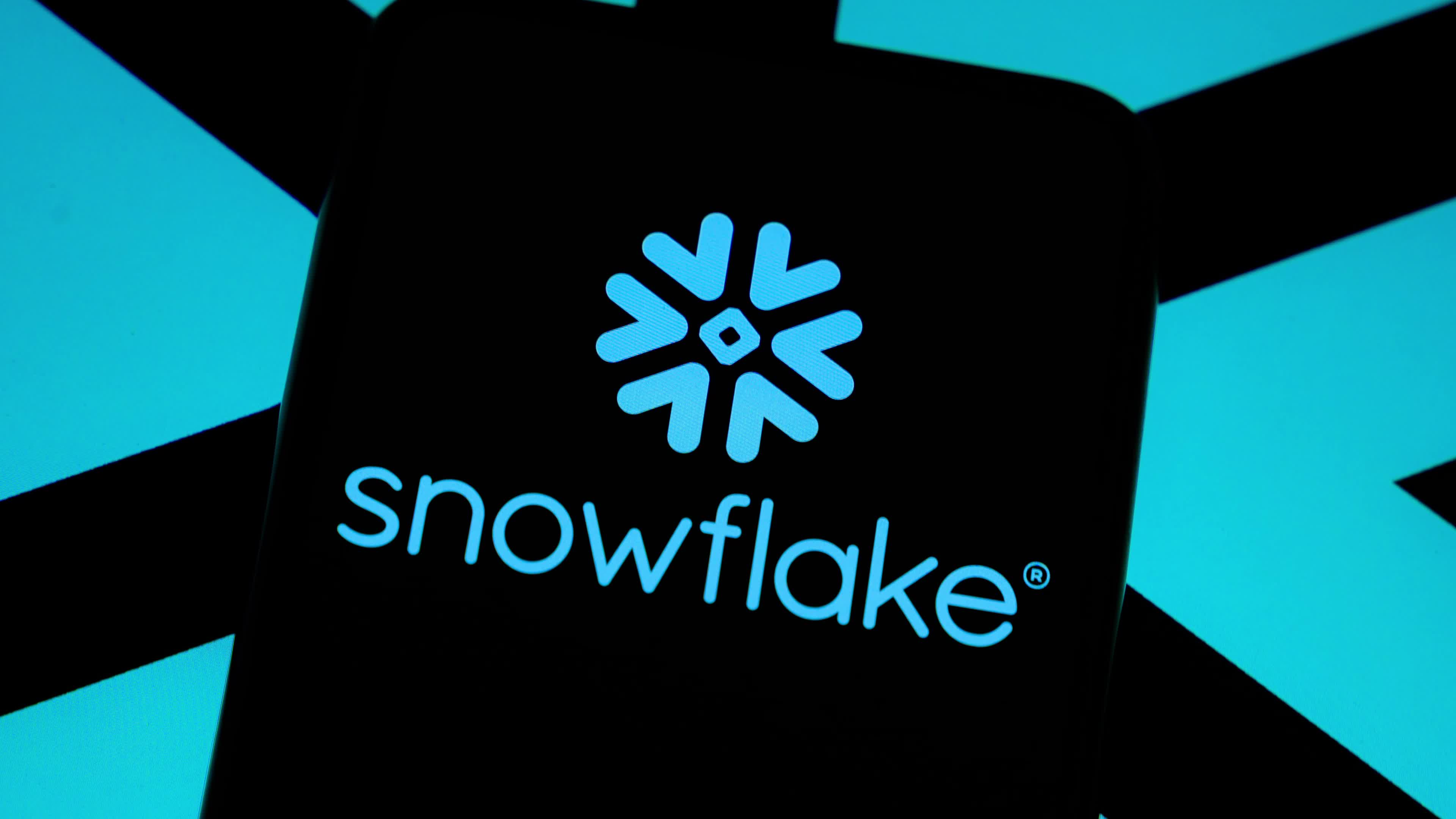 Video illustrations - Snowflake announces its financial results for the second quarter of fiscal 2027