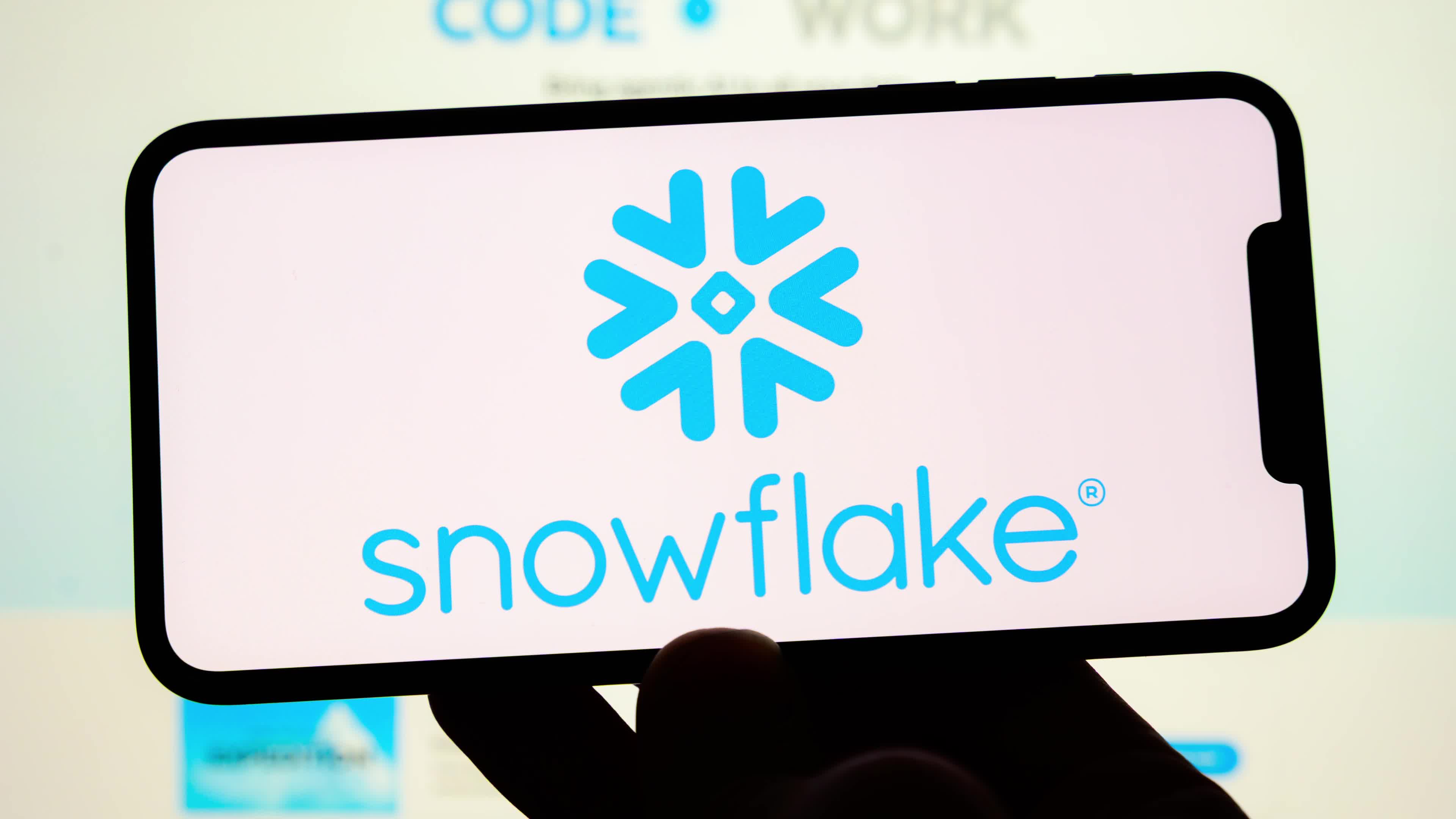 Video illustrations - Snowflake announces its financial results for the second quarter of fiscal 2027