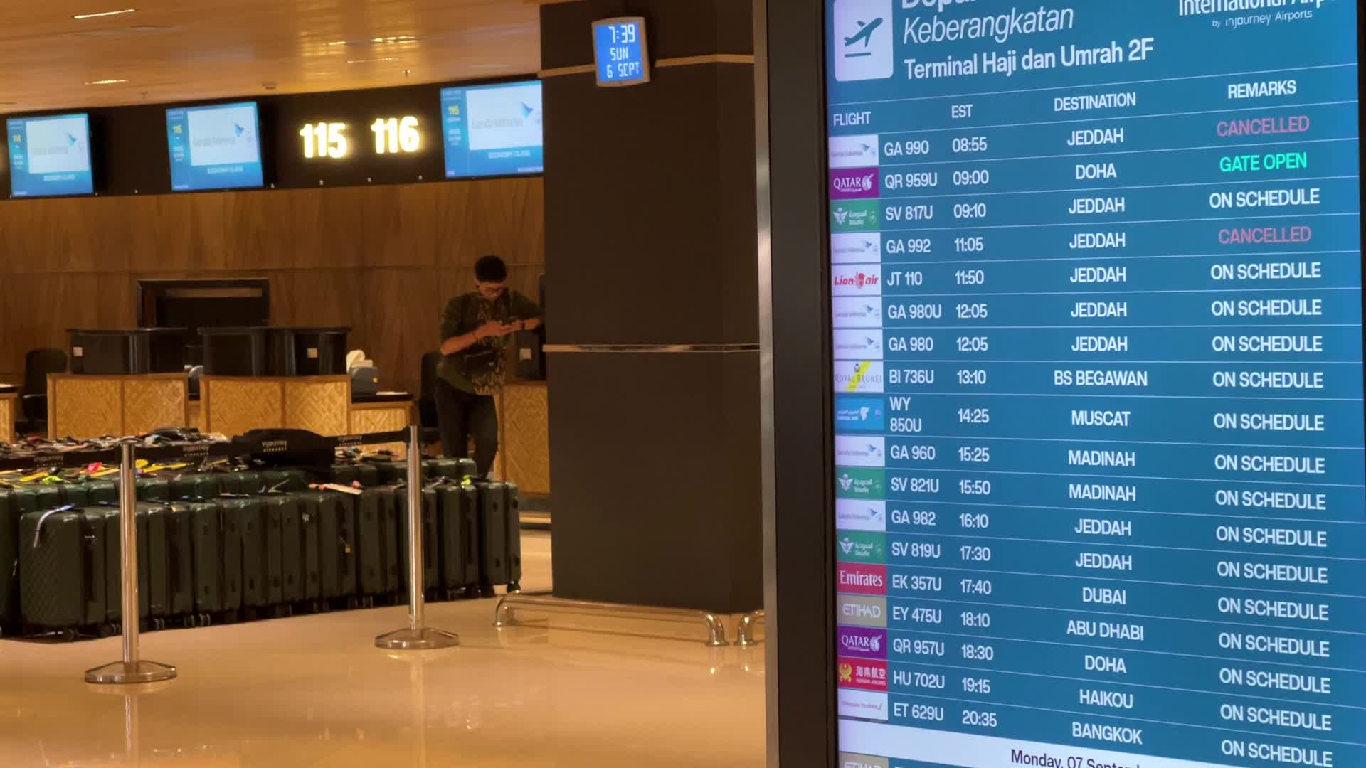 Soekarno-Hatta International Airport Temporarily Closed Due to Volcanic Ash from Anak Krakatau