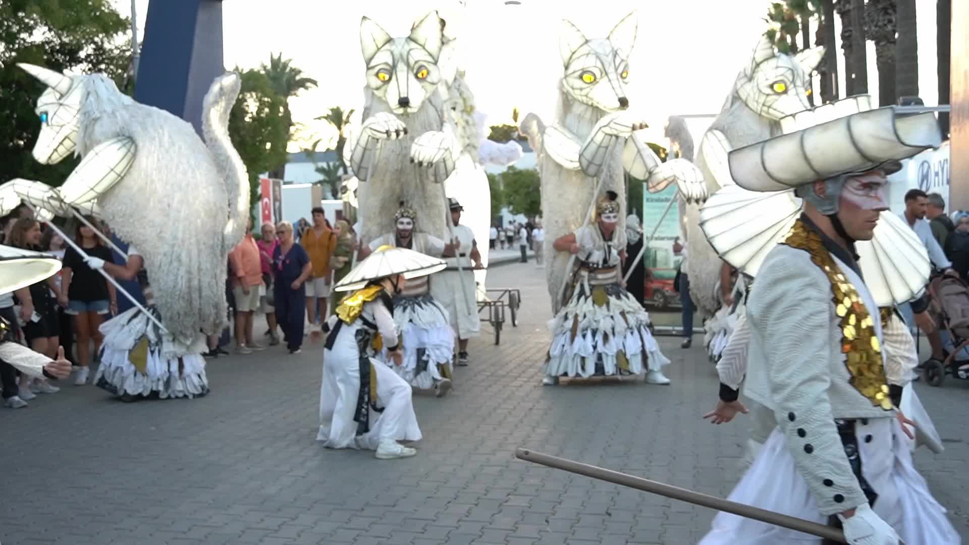 Legendaires international street performance