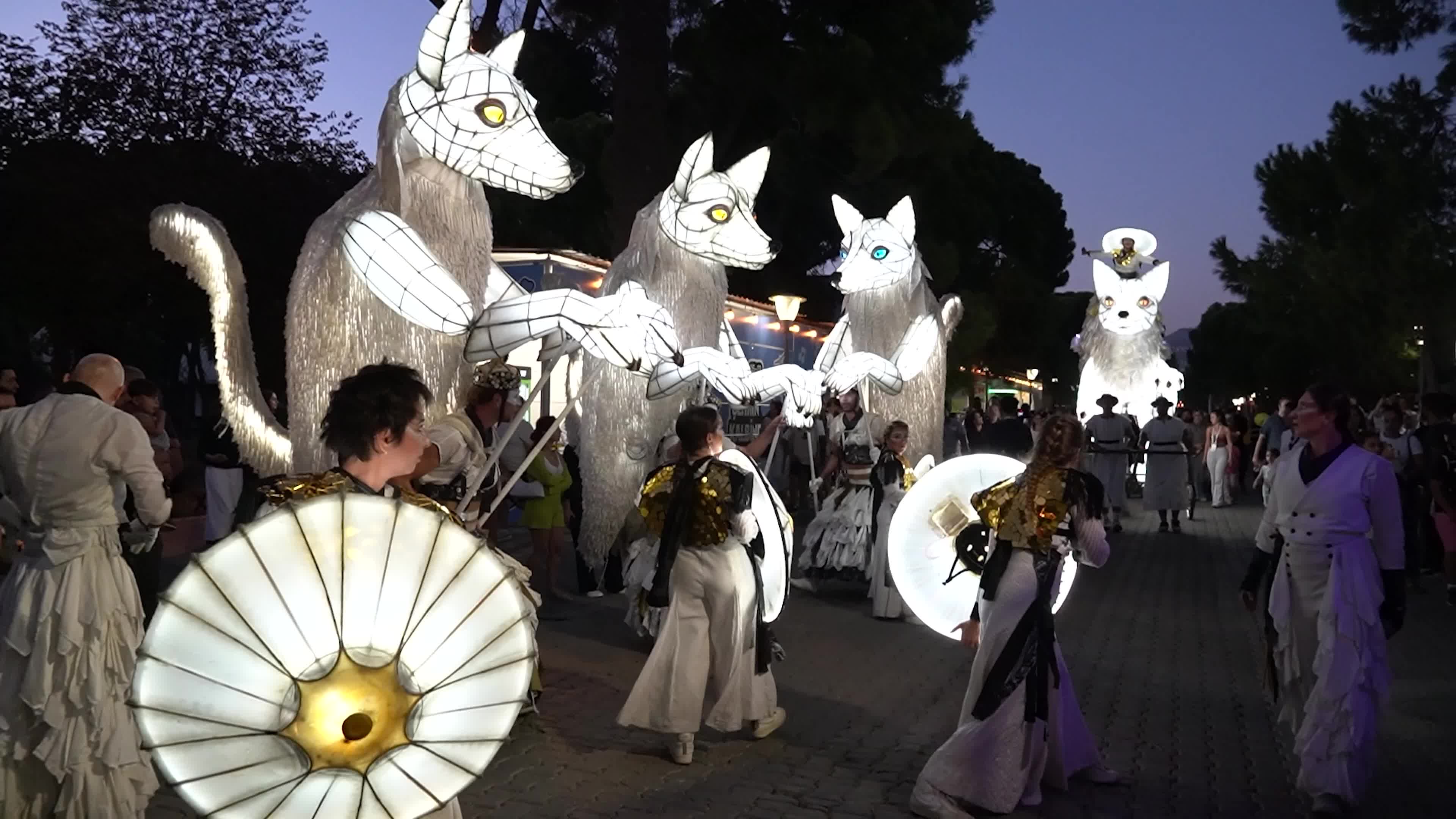 Legendaires international street performance