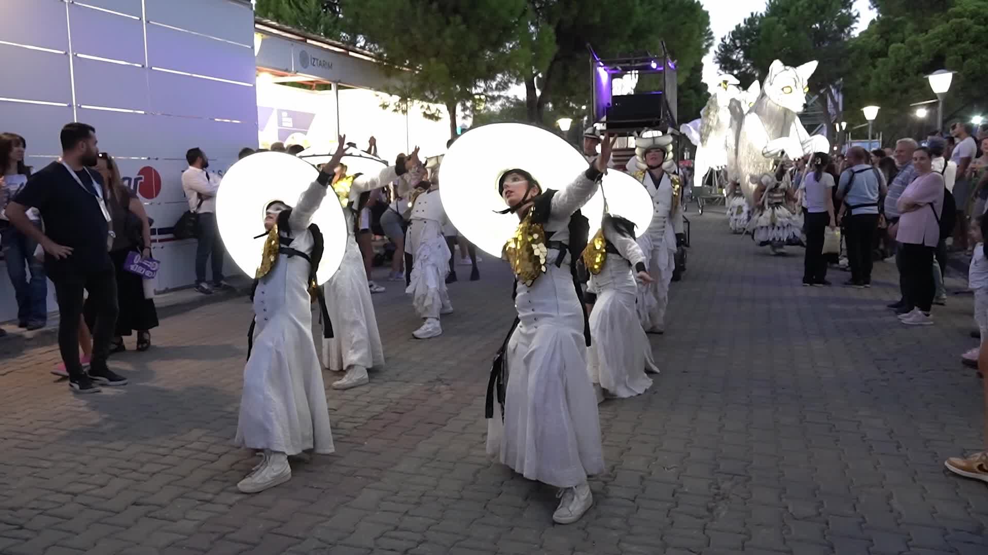 Legendaires international street performance