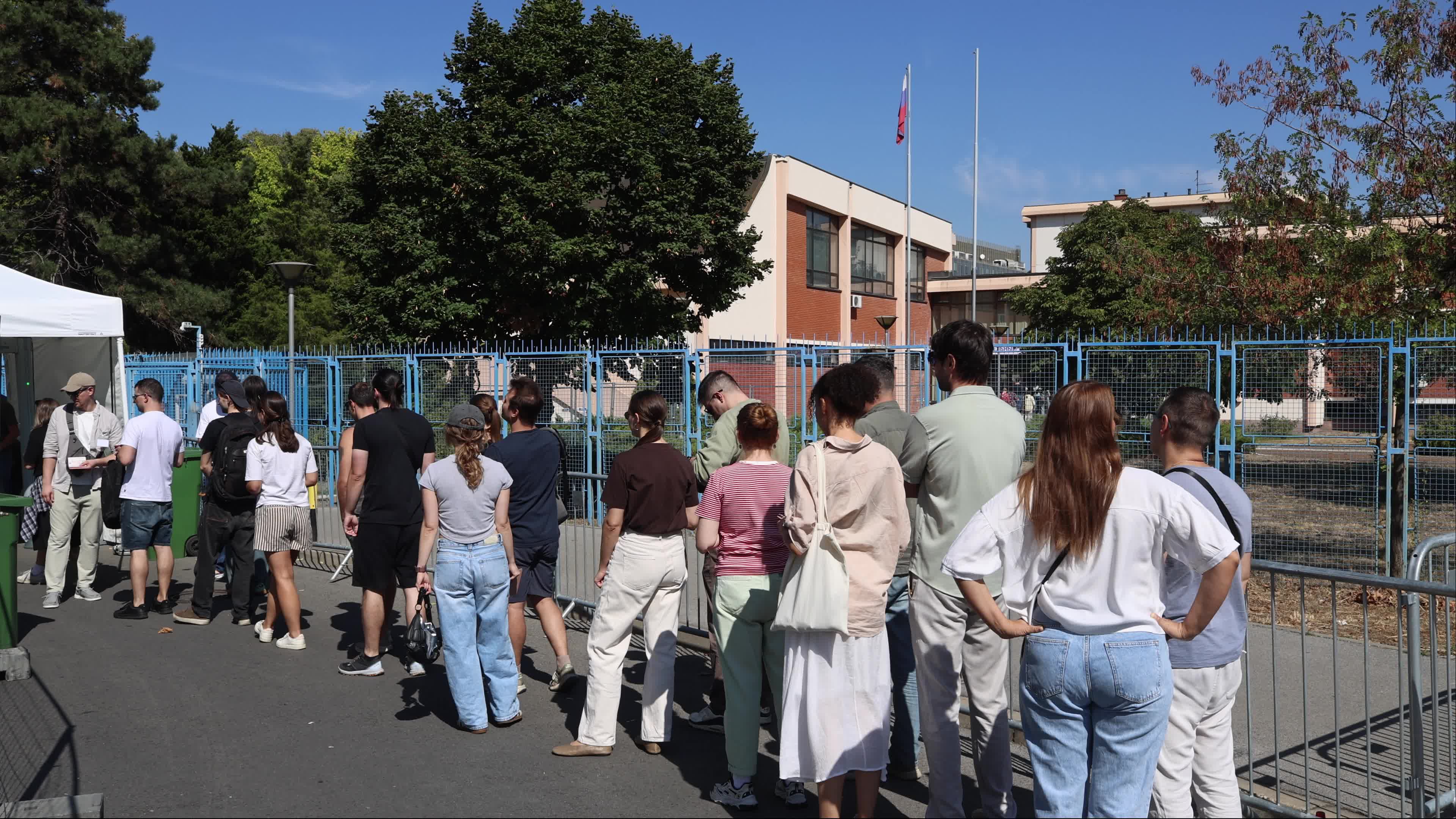 Russian Citizens Vote in Belgrade, Serbia