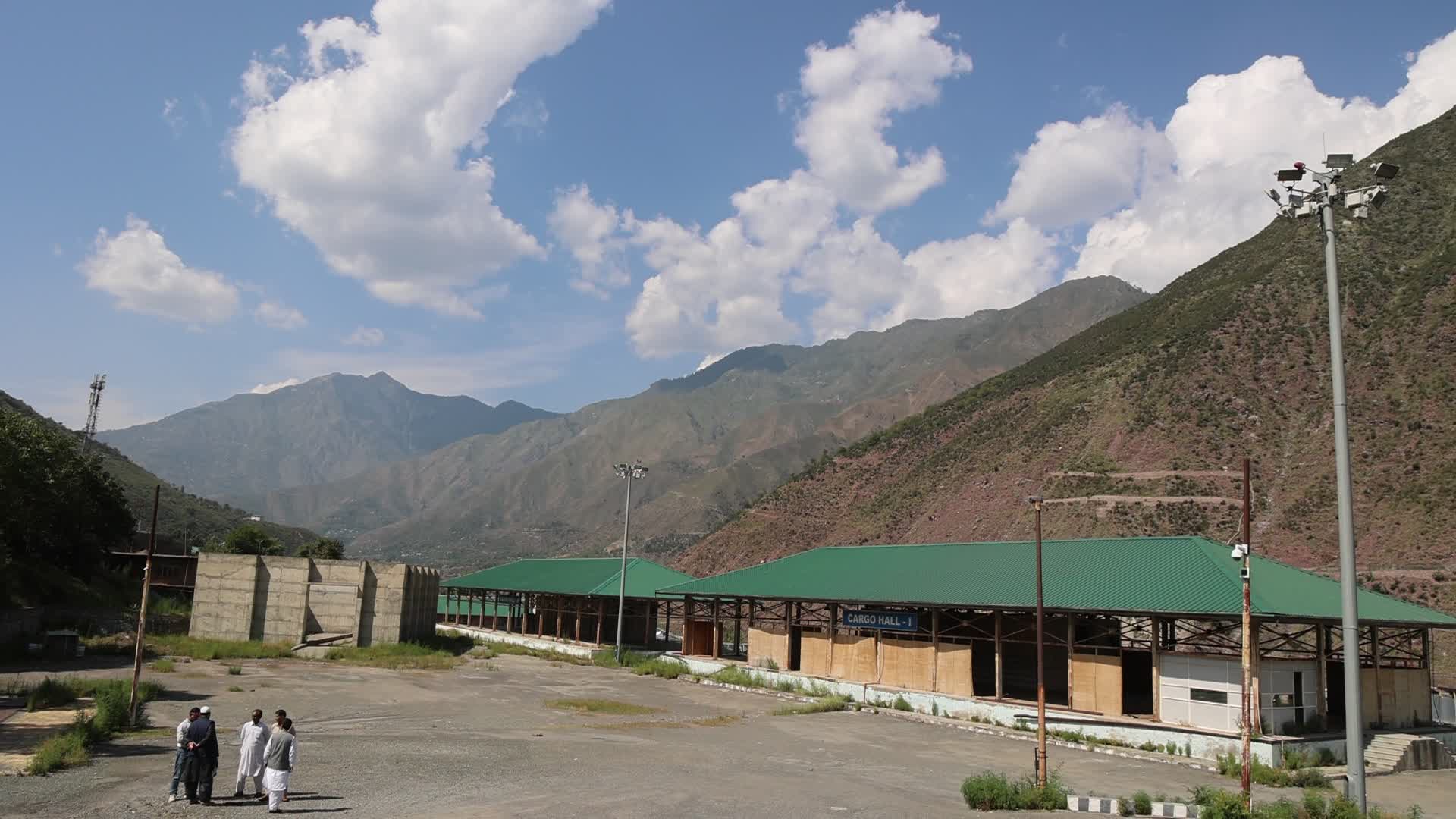 Salamabad Trade Centre to be put to tourism use after LoC trade closure