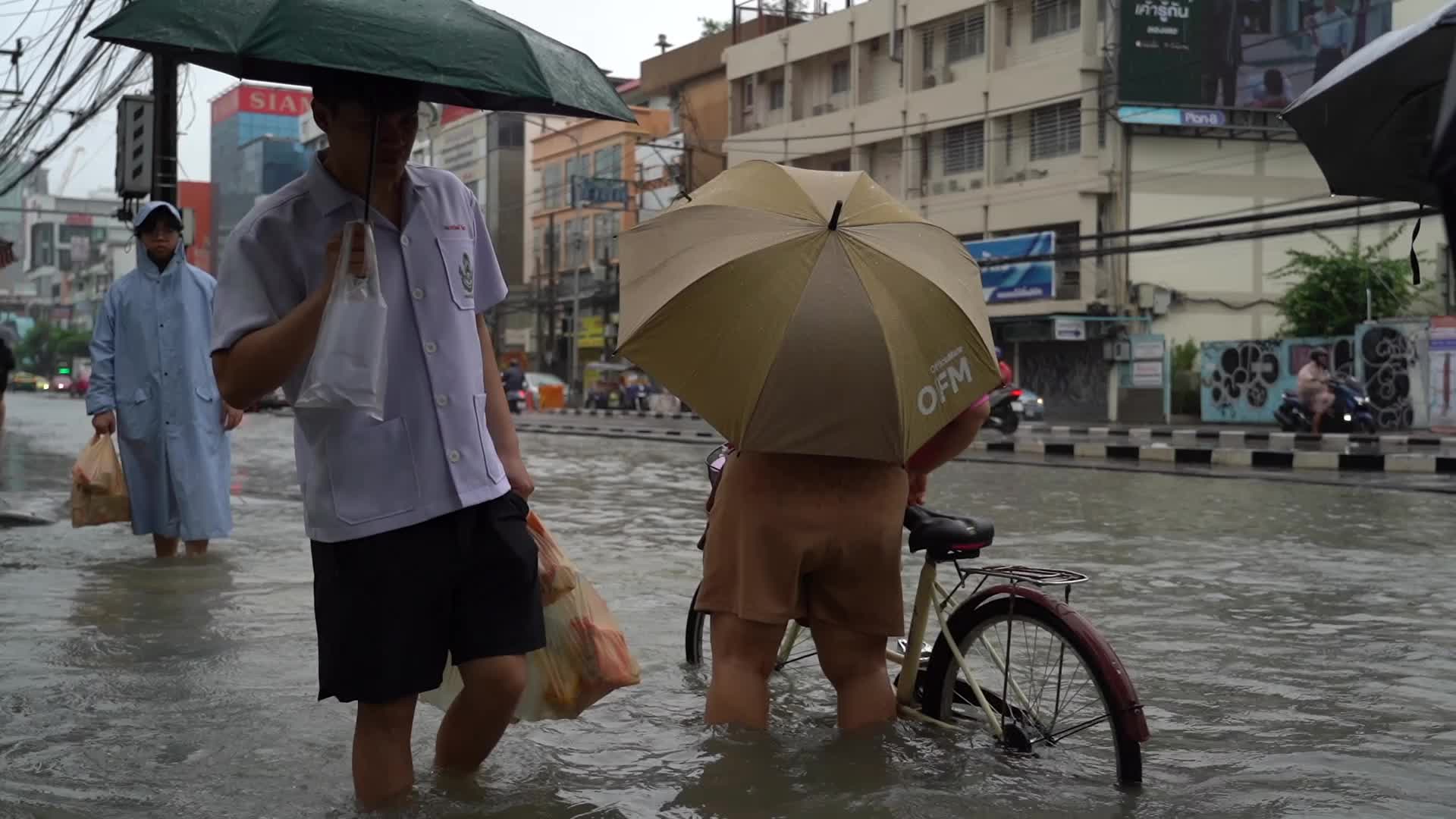 Heavy Rains Across in Bangkok.