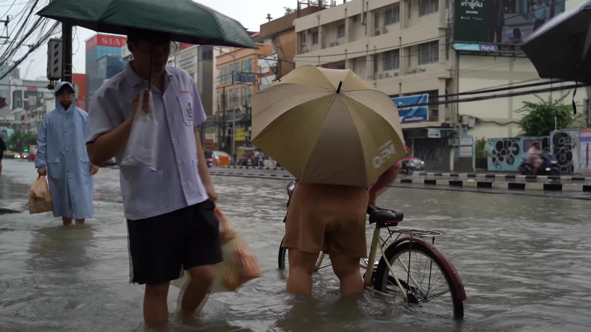 Heavy Rains Across in Bangkok. - 09/26/2026