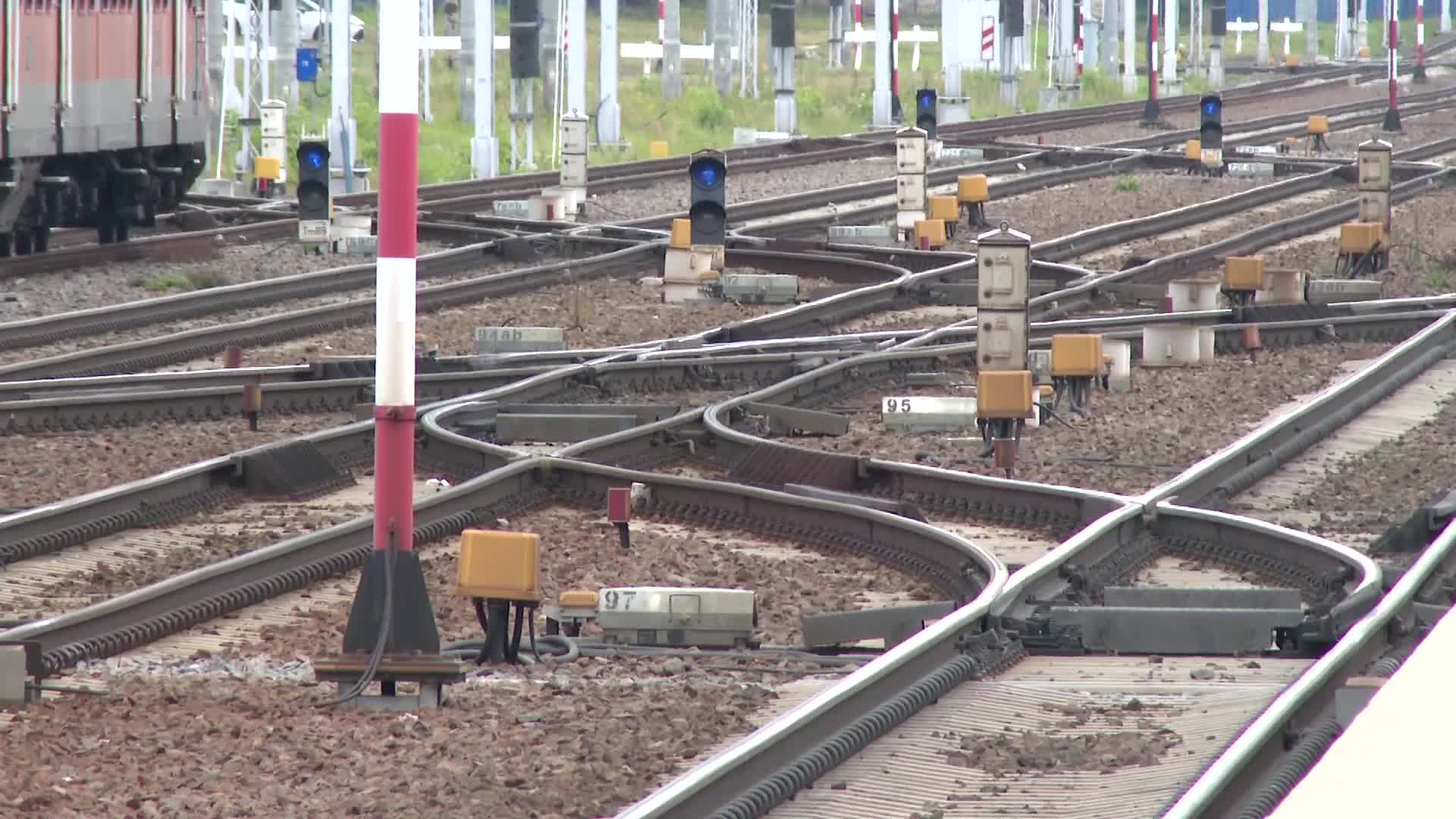 Poland: train station alert