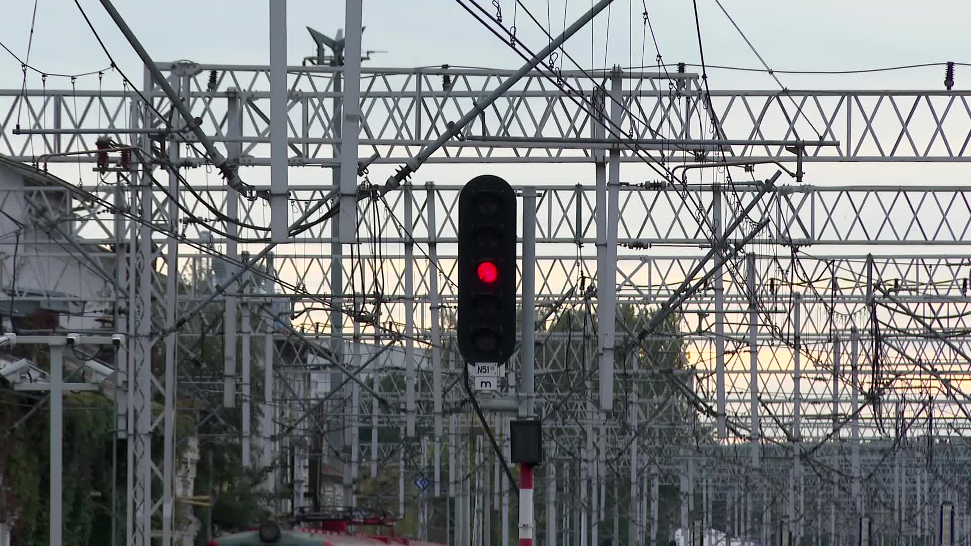 Poland: train station alert