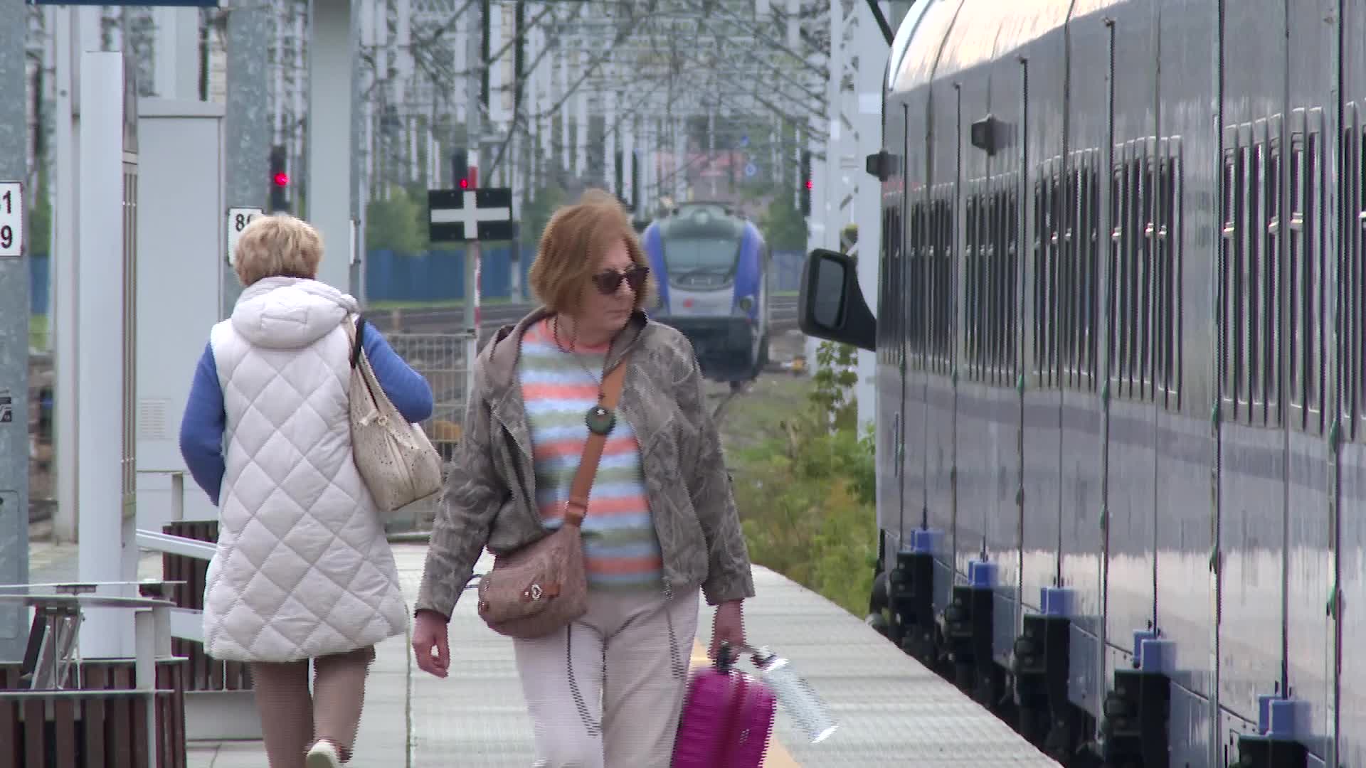 Poland: train station alert