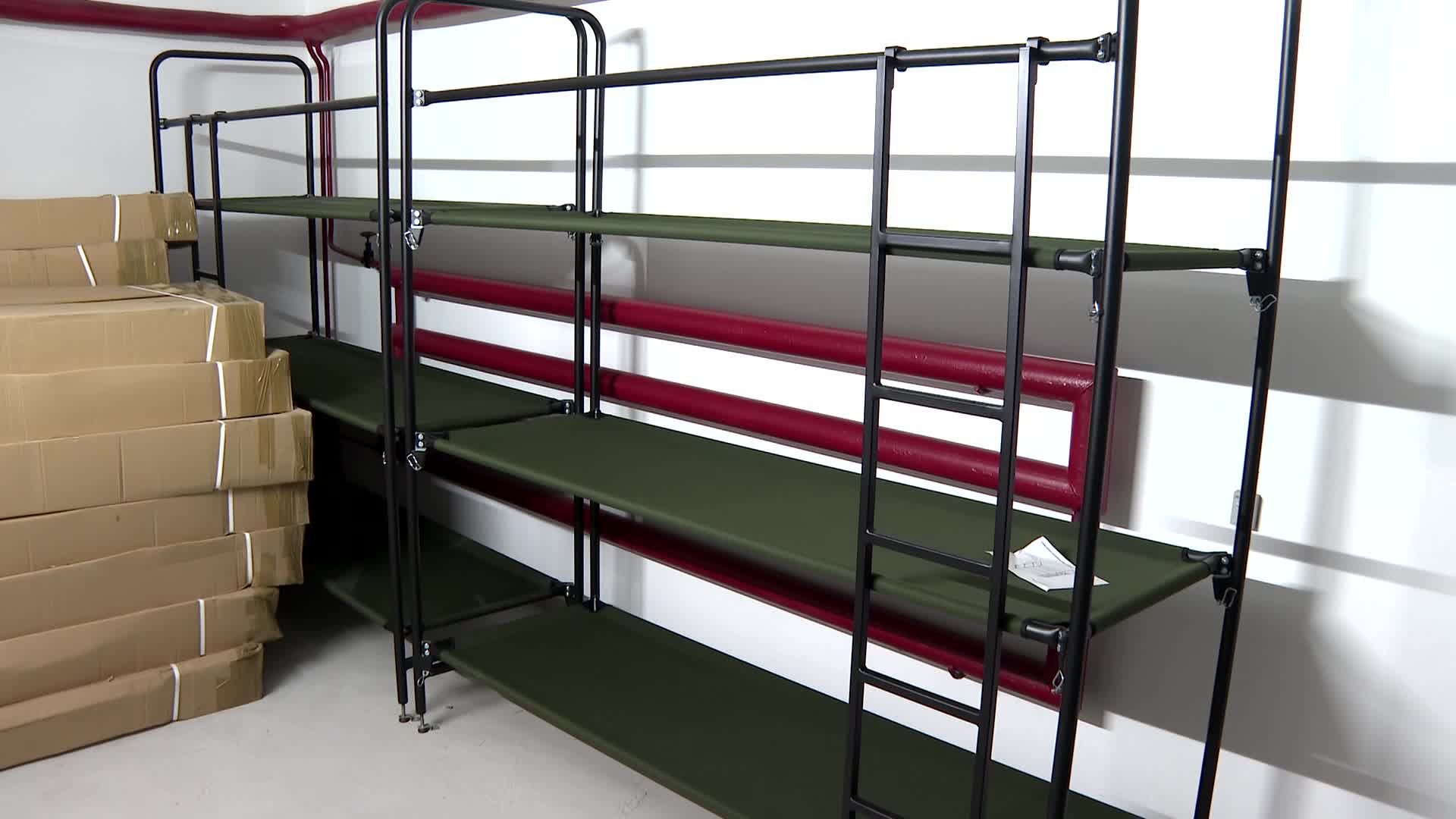 Poland: bomb shelter