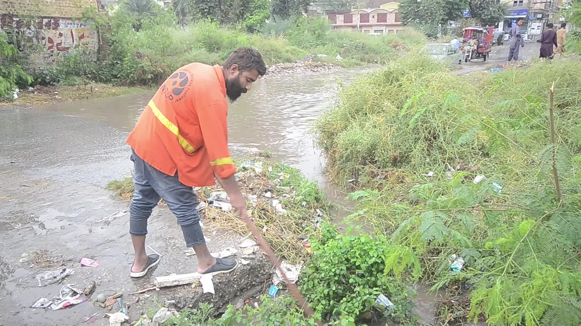 Heavy Rain Damages Roads and Disrupts Traffic in Peshawar