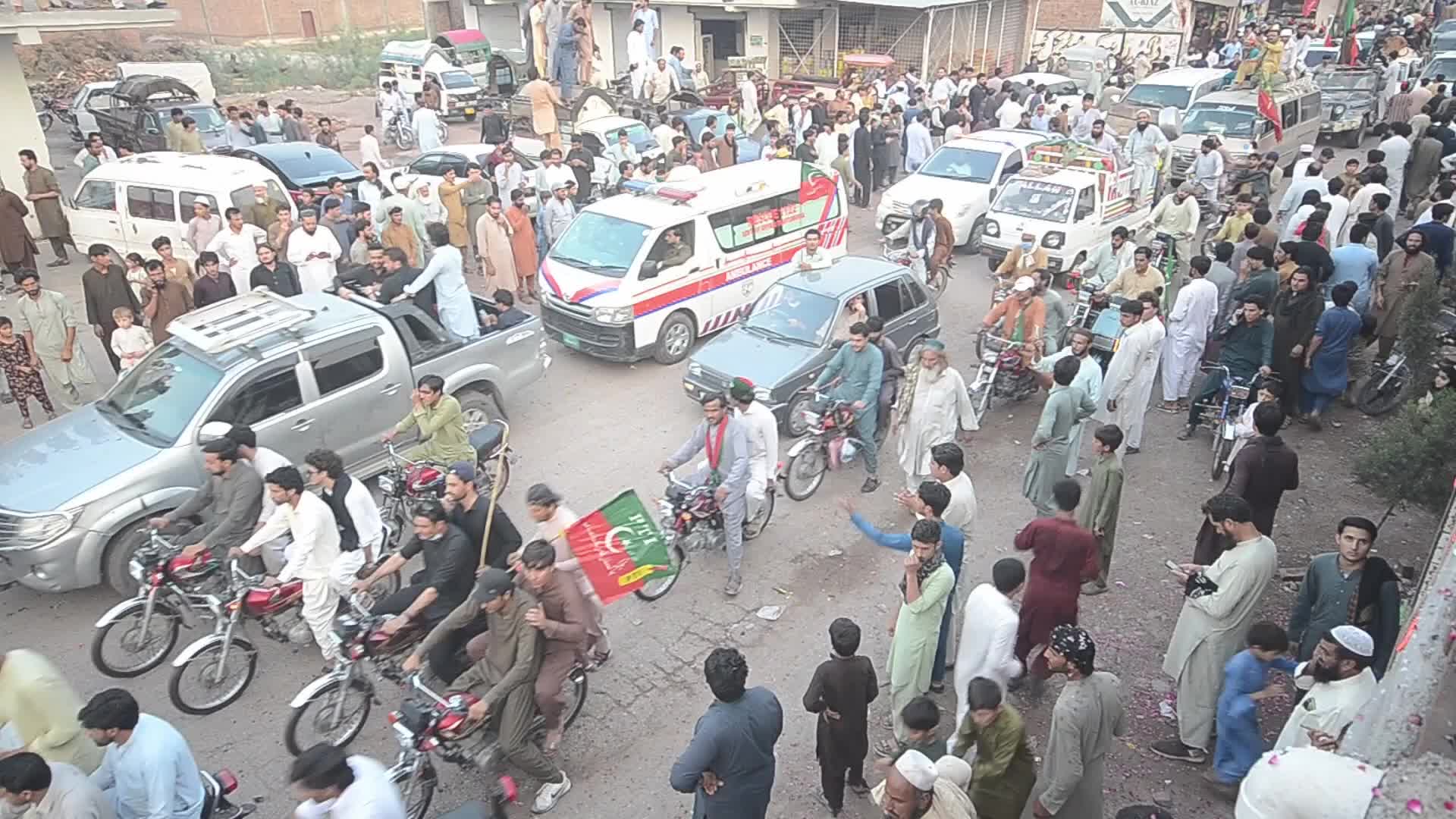 PTI Supporters March Toward Islamabad in Support of Imran Khan