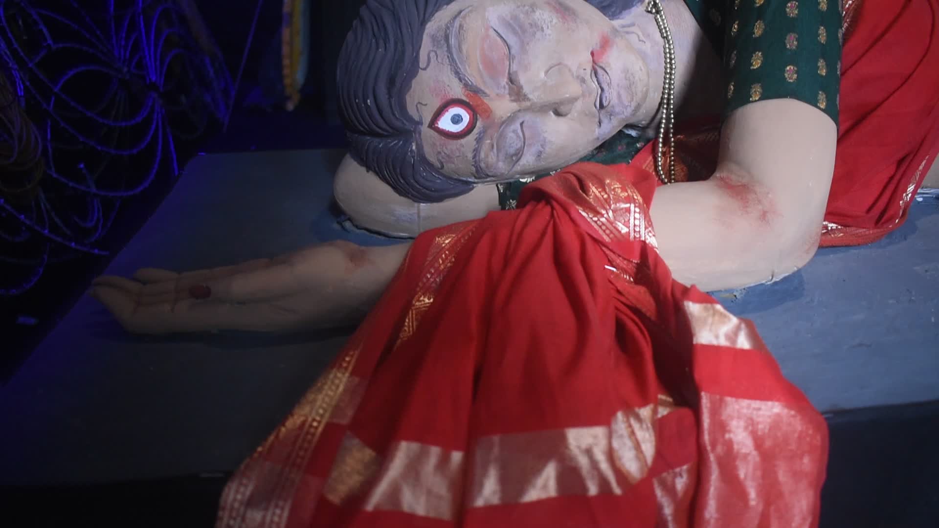 Durga Puja Pandal Raises Awareness About Crimes Against Women in Kolkata, India