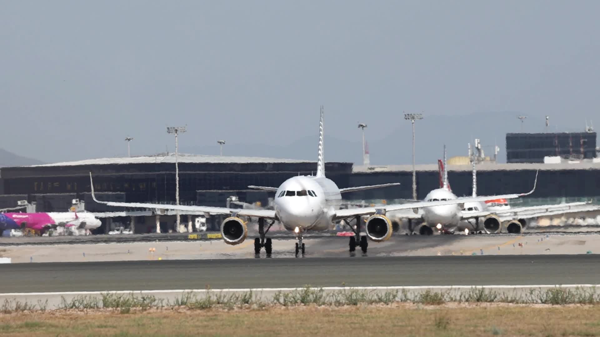 Peak activity at Barcelona-El Prat Airport
