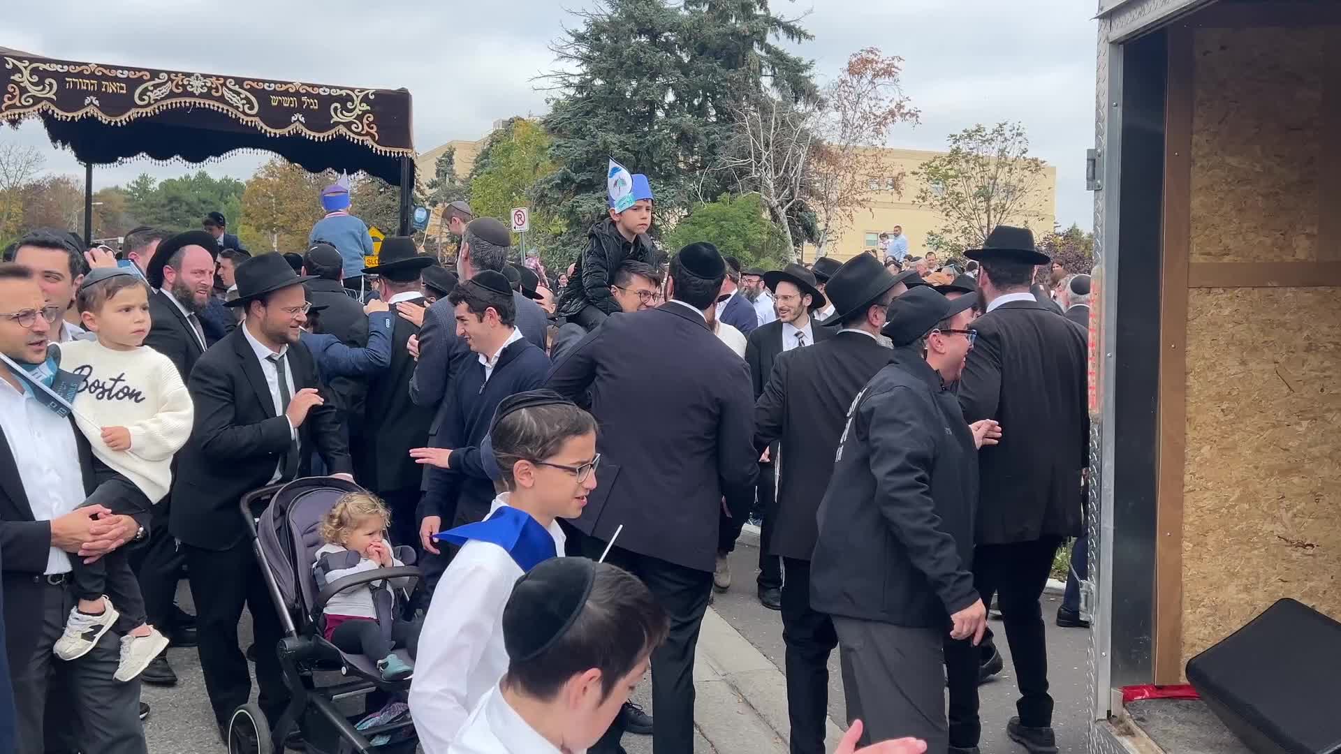 Grand opening of a new synagogue and Hebrew school in Vaughan