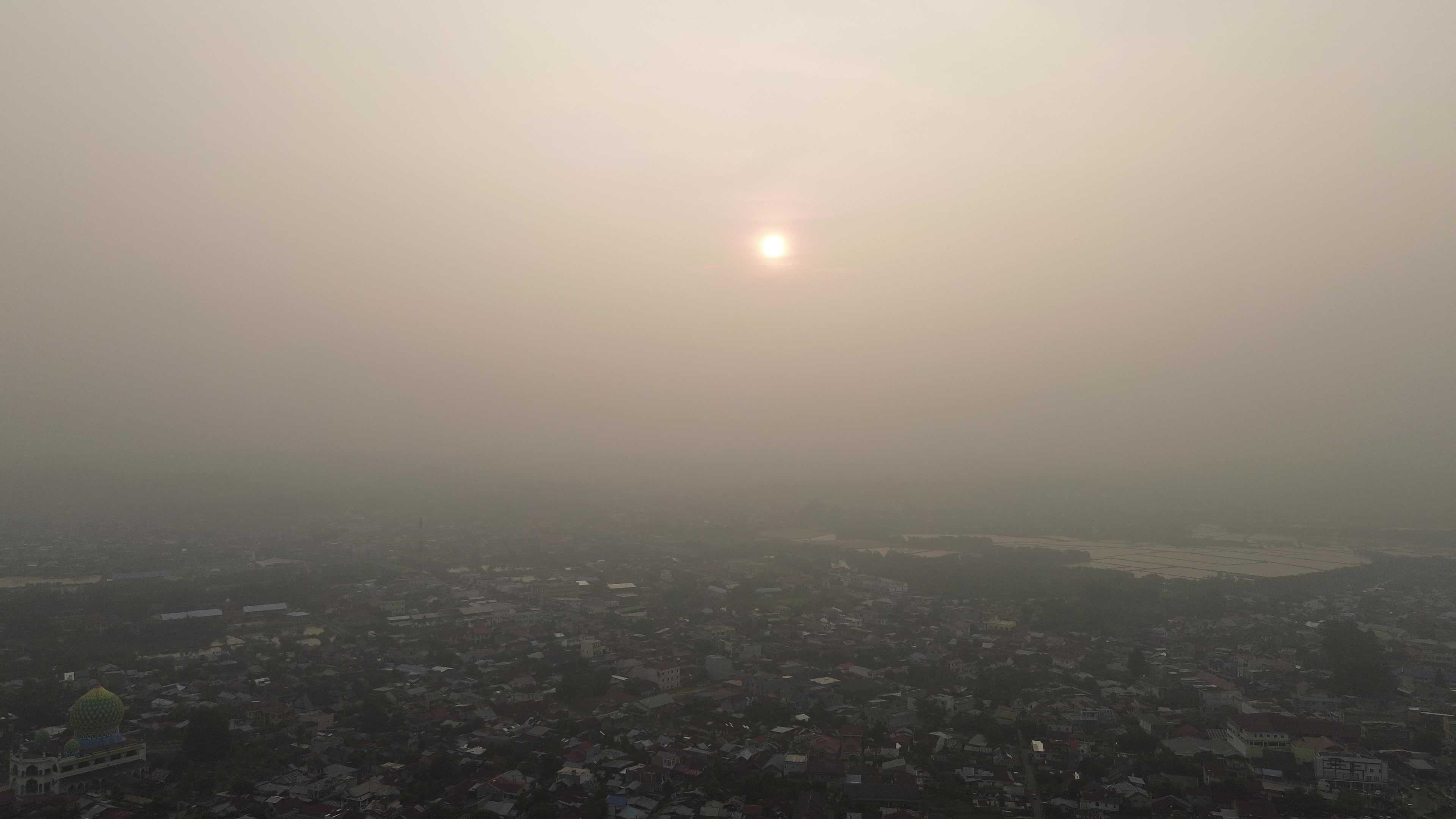 Wildfire Haze Begins Blanketing Aceh