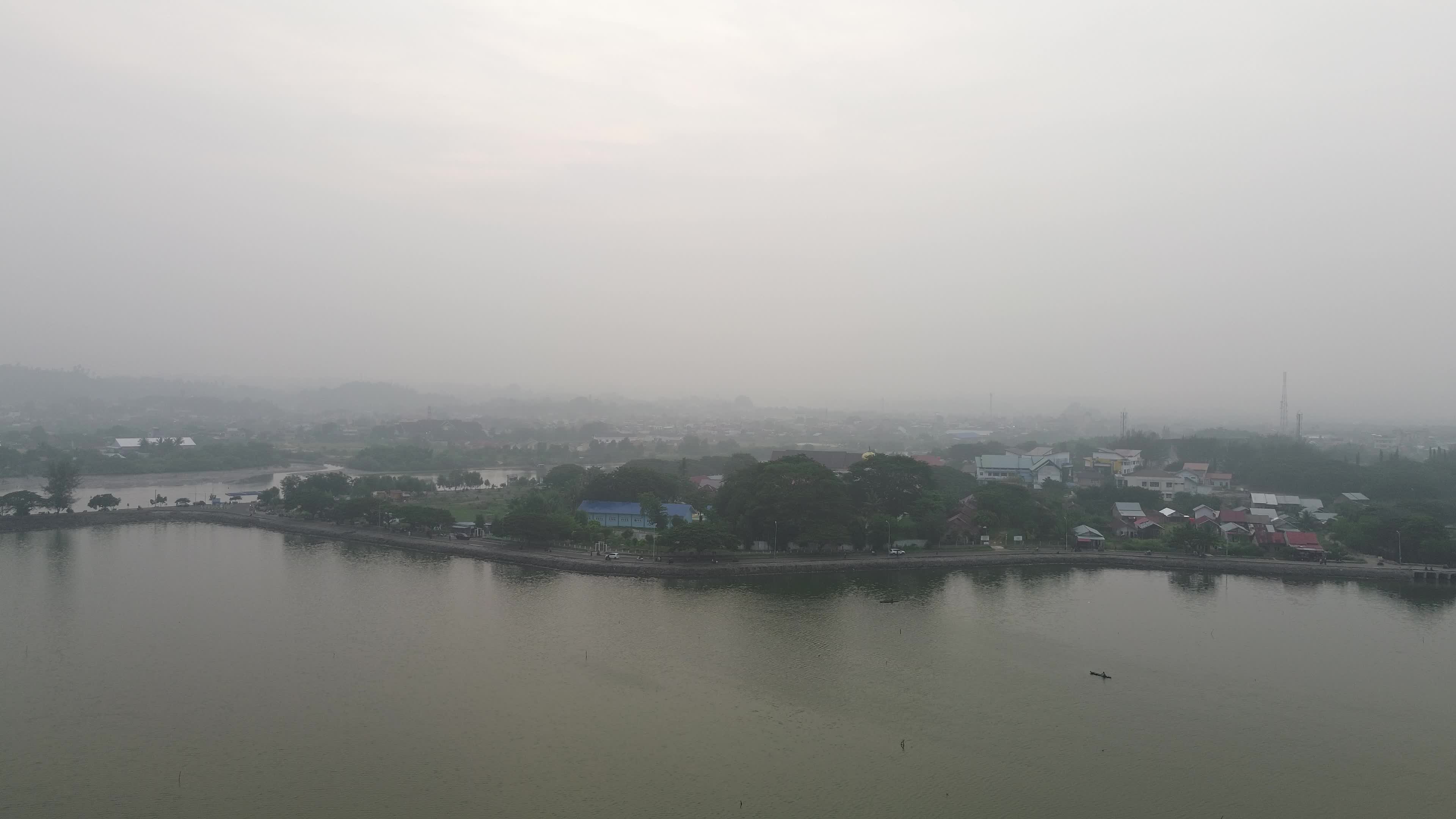 Wildfire Haze Begins Blanketing Aceh
