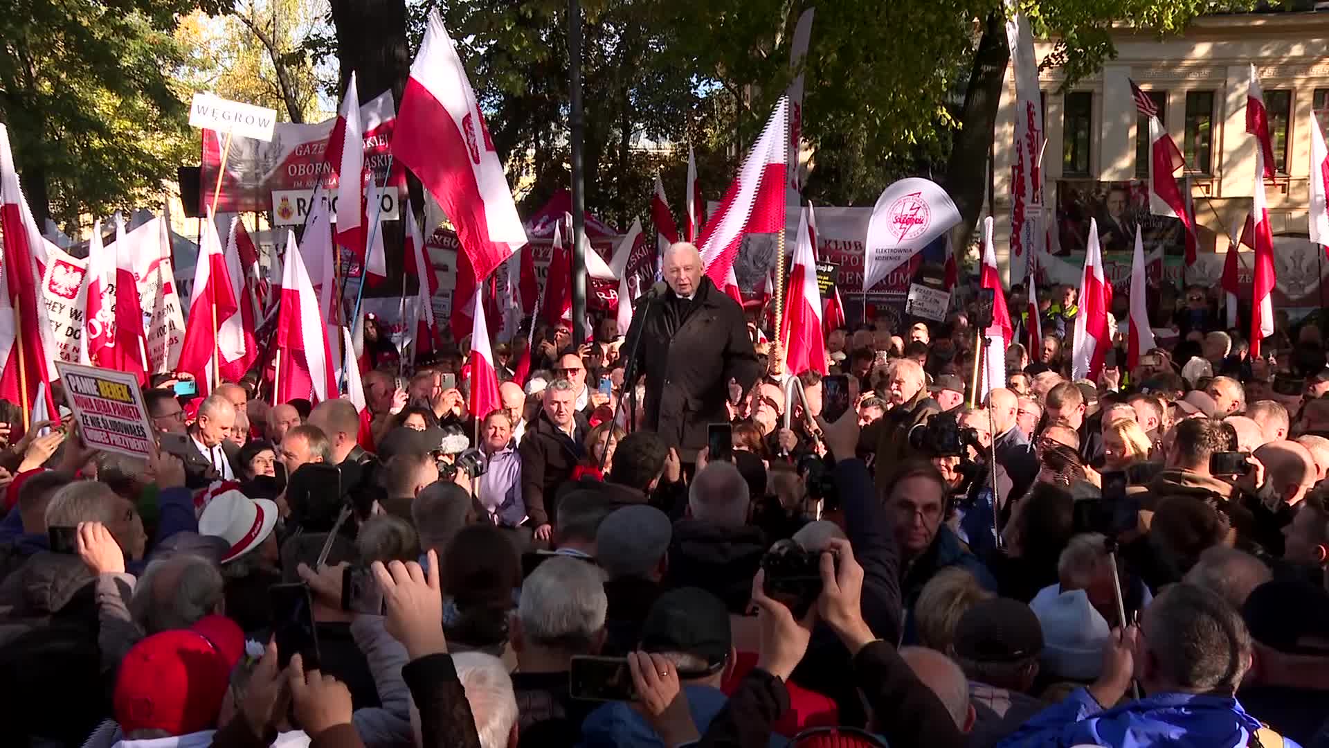 Poland: Kaczynski at opposition rally