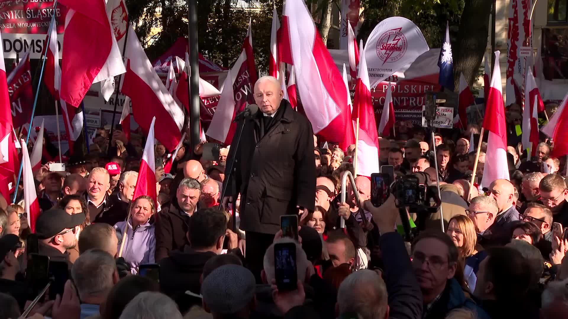 Poland: Kaczynski at opposition rally