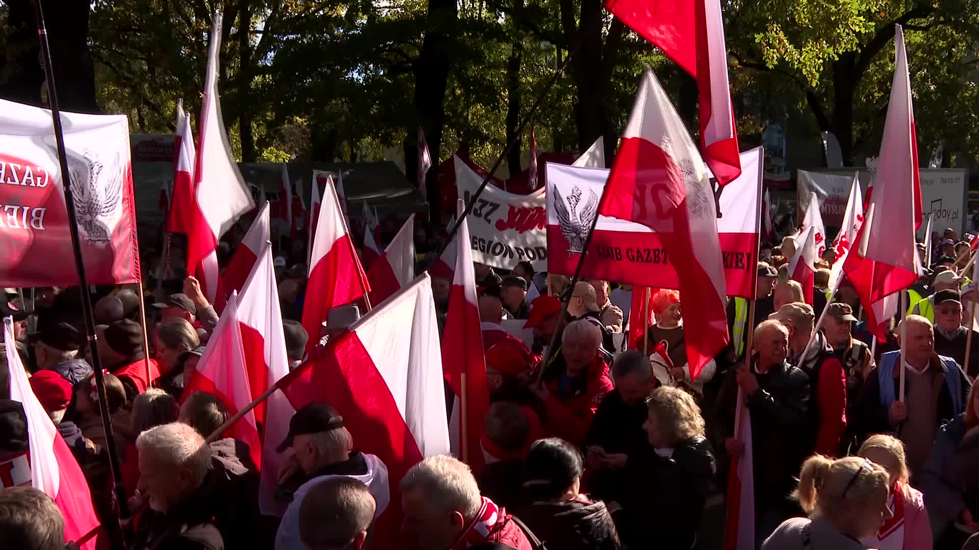 Poland: Kaczynski at opposition rally