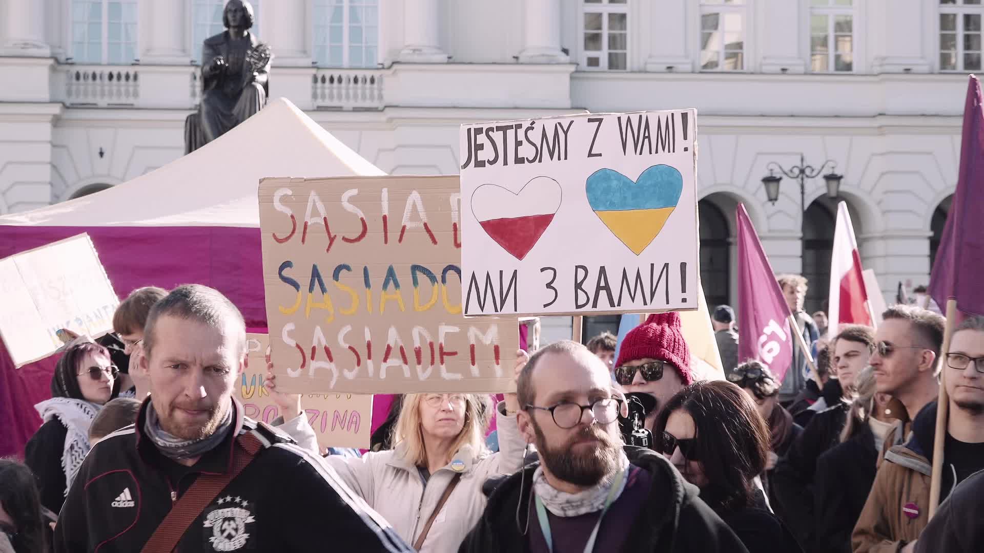 Poles rally in solidarity with Ukrainians in Warsaw