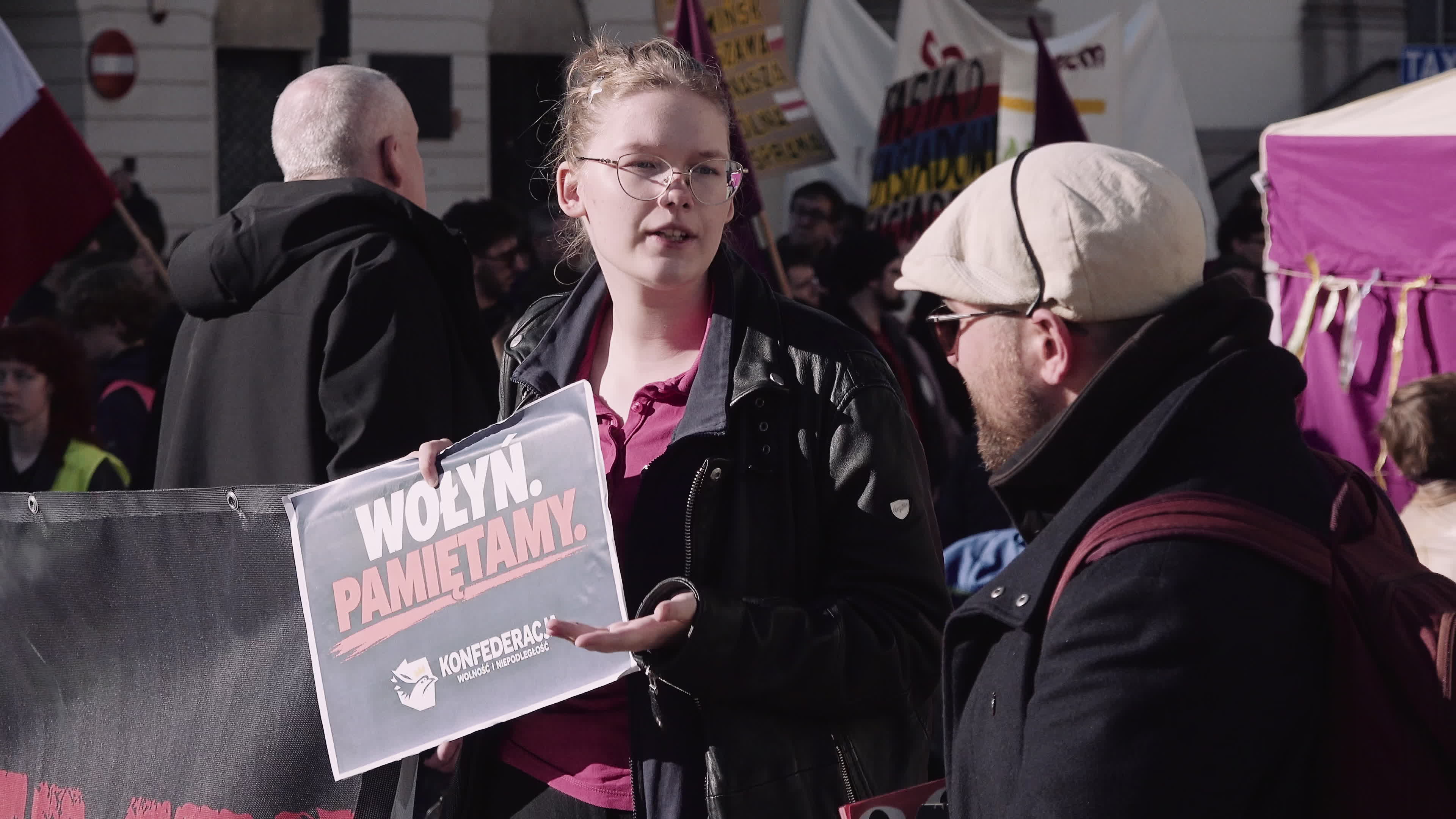 Poles rally in solidarity with Ukrainians in Warsaw