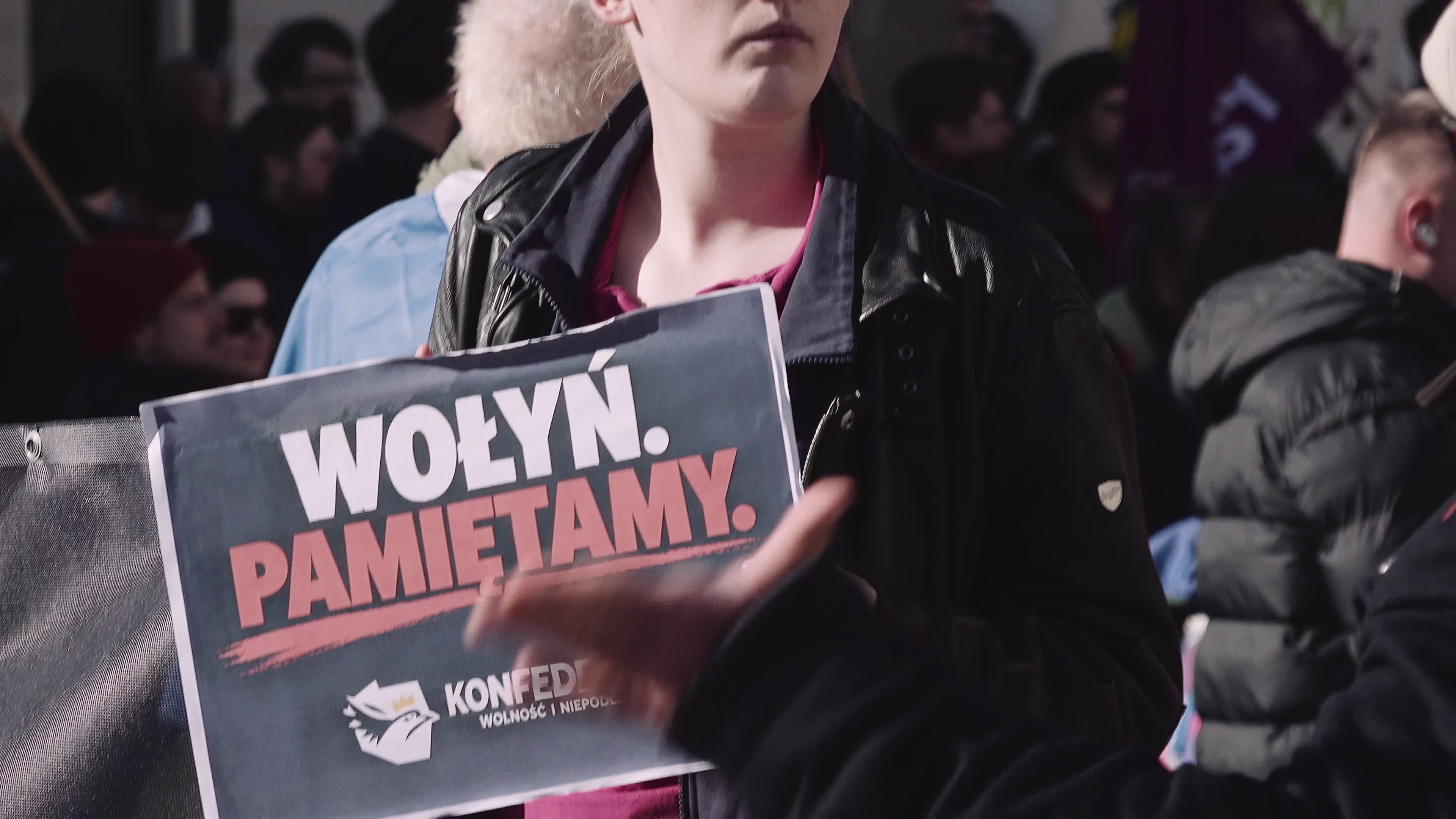 Poles rally in solidarity with Ukrainians in Warsaw