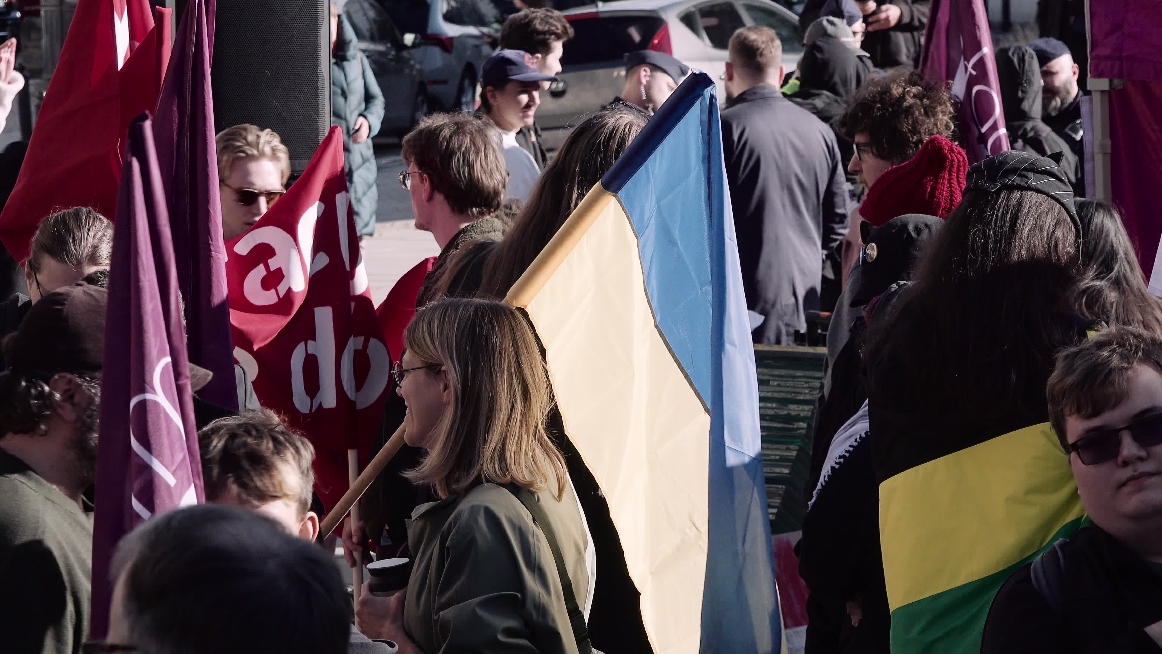 Poles rally in solidarity with Ukrainians in Warsaw