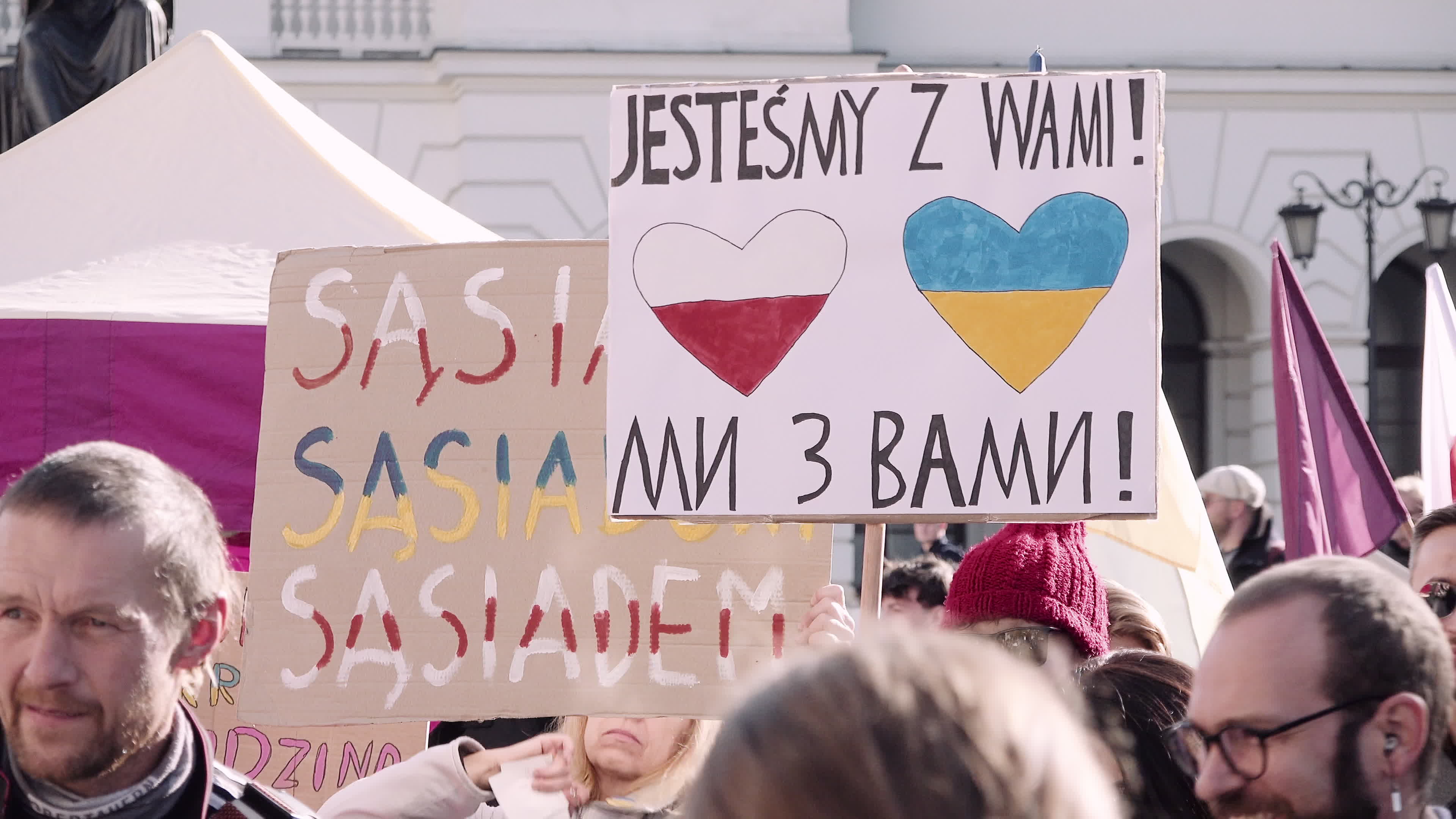 Poles rally in solidarity with Ukrainians in Warsaw
