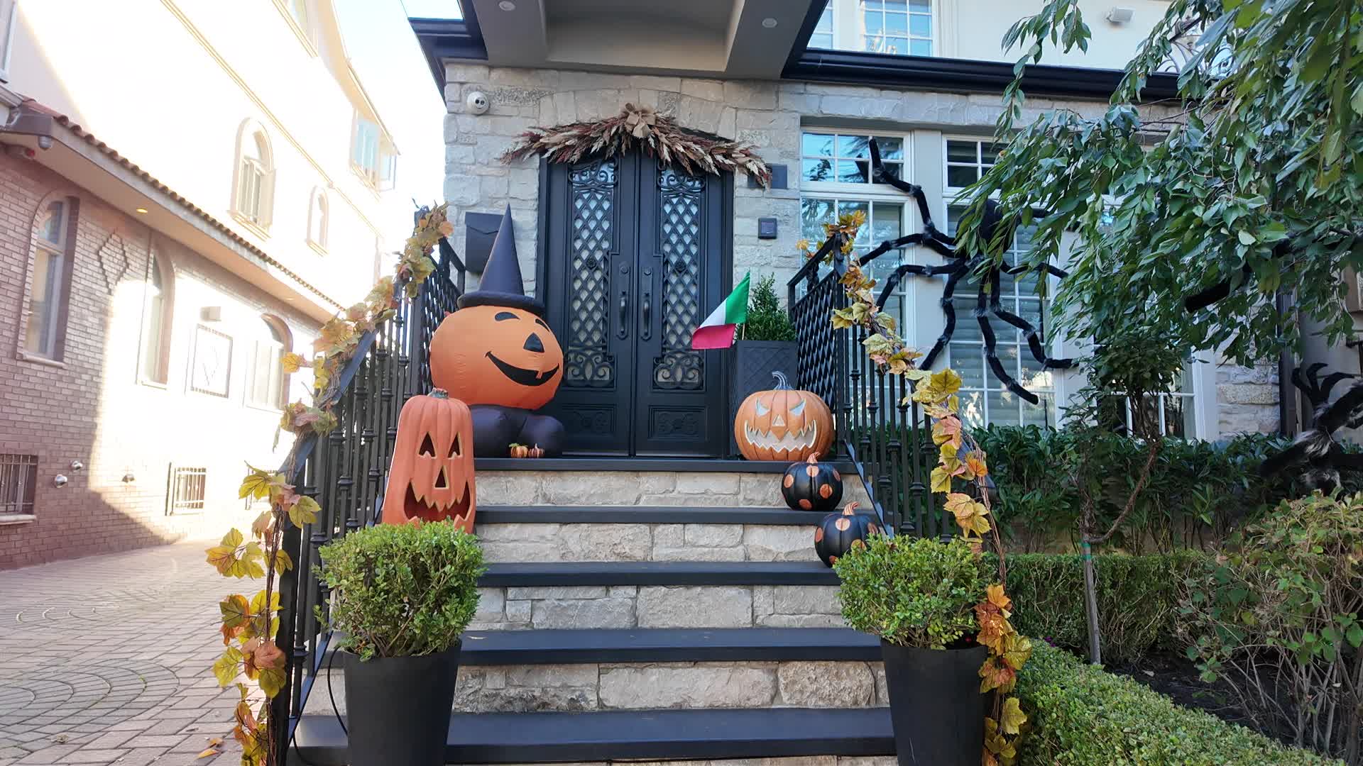 New York City Halloween Houses