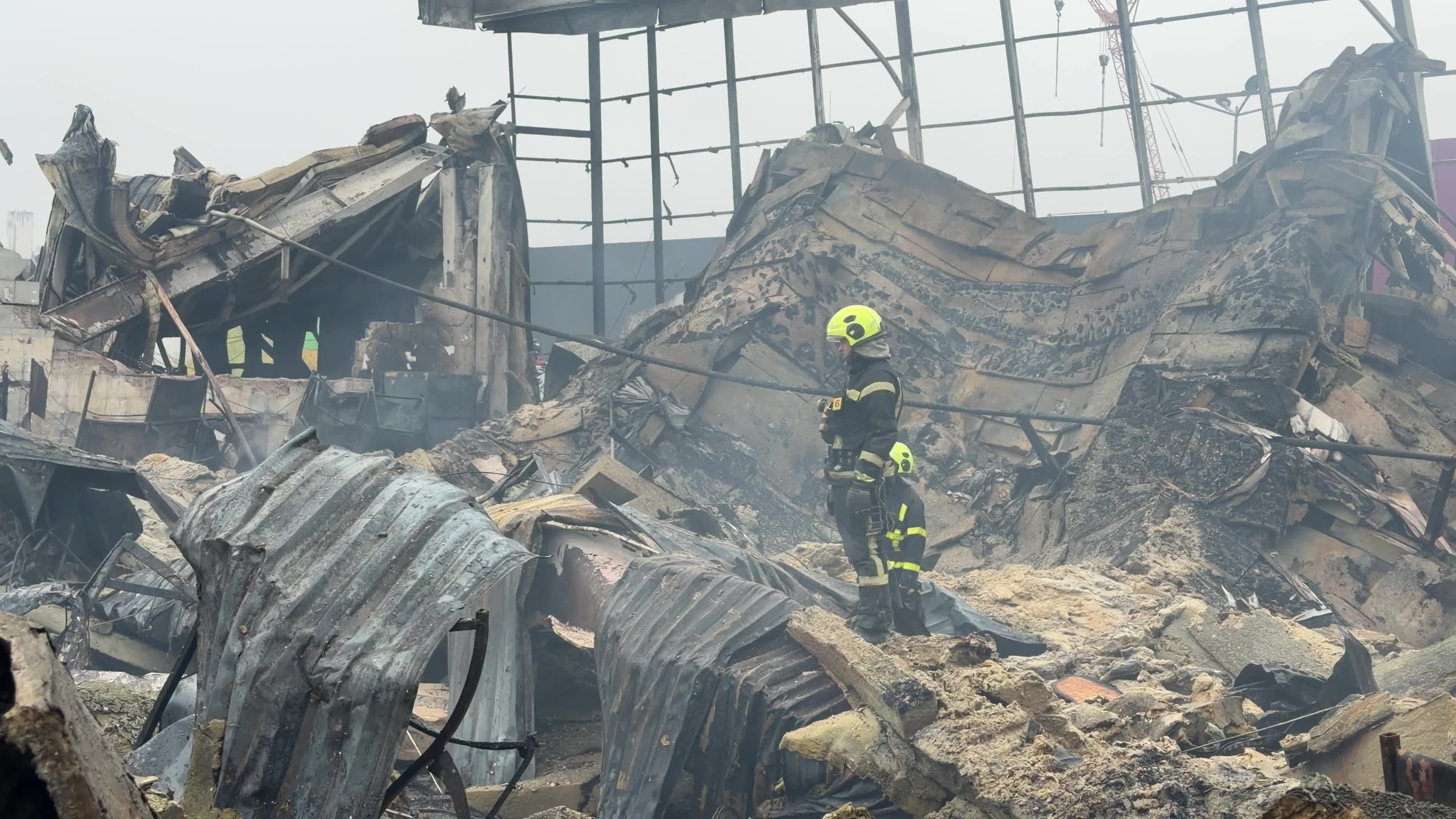 The aftermath of a Russian attack on several shopping centers in Kyiv