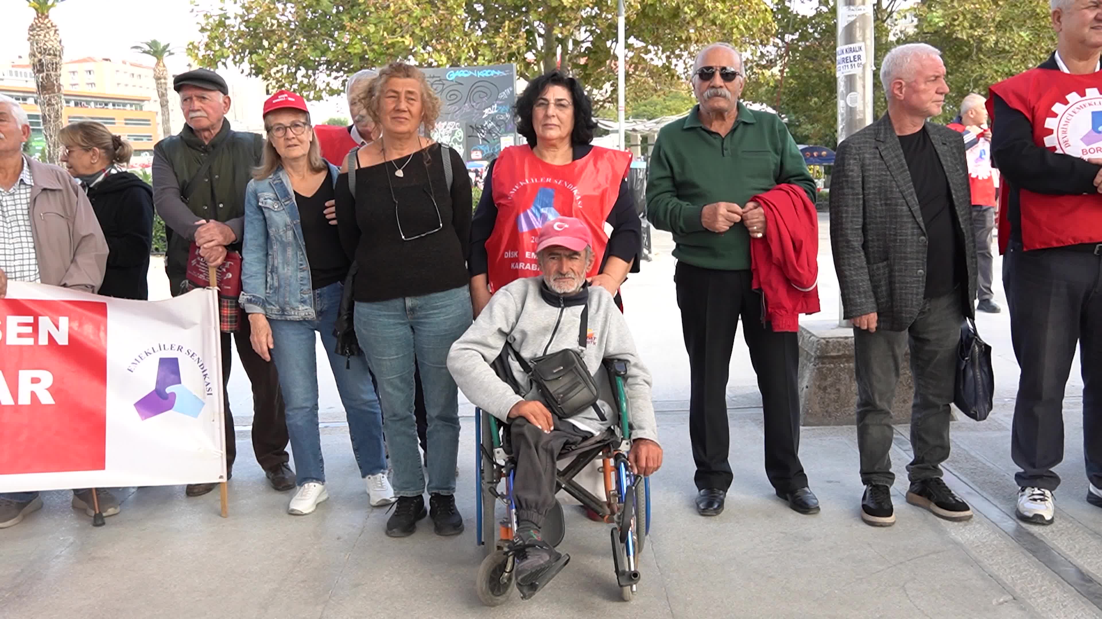 DISK Dev Emekli-Sen Protests Appointment of Trustee to Halk TV