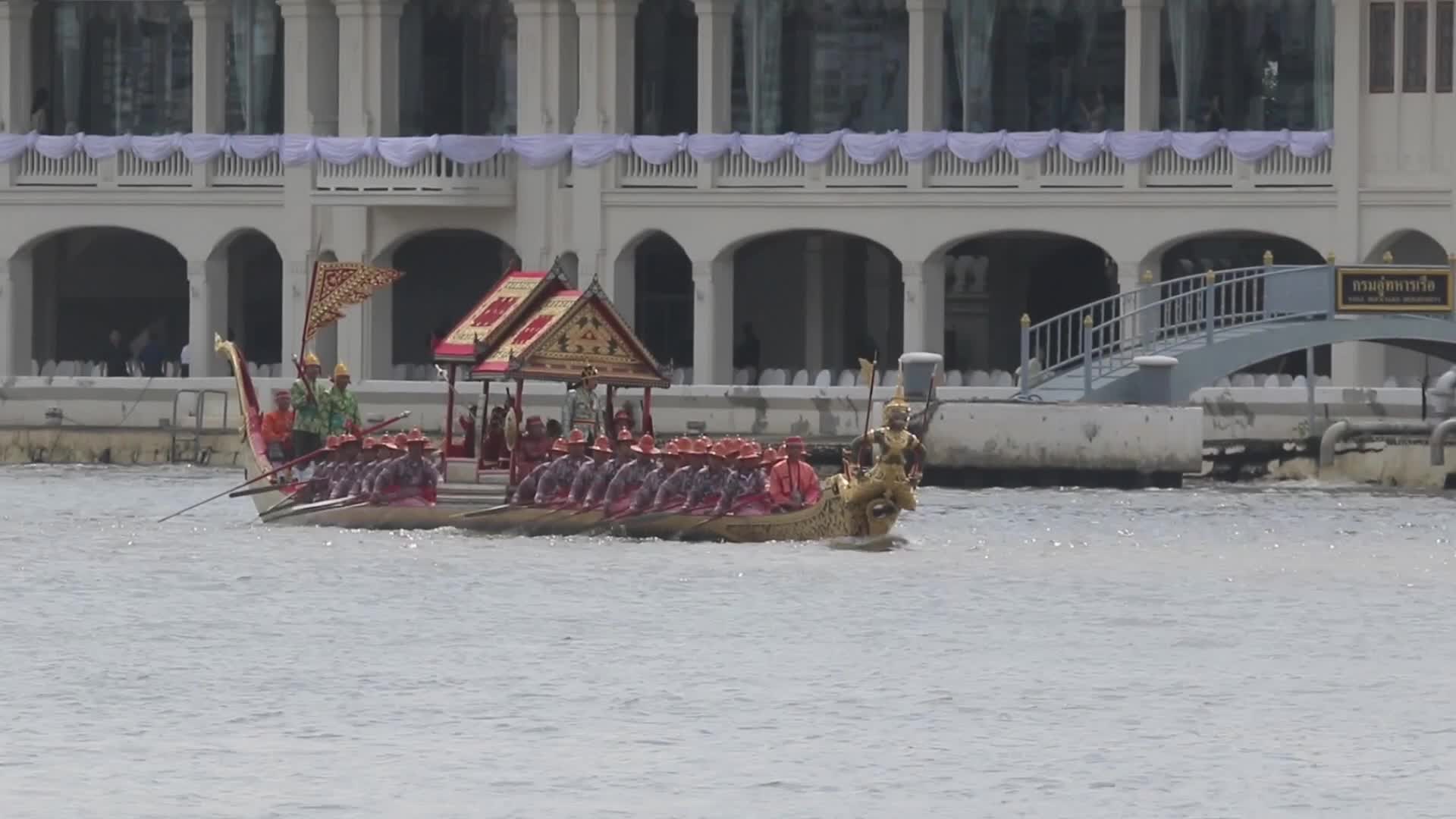 Thailand-Royal-Barge-Rehearsal