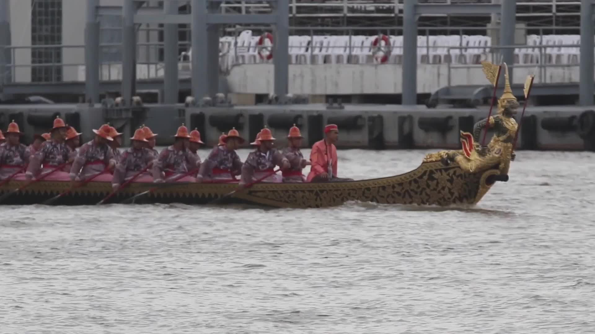 Thailand-Royal-Barge-Rehearsal