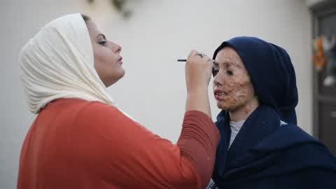 Campaigning to support cancer patients For marriage in Gaza City