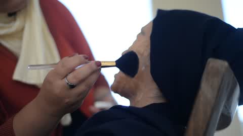 Campaigning to support cancer patients For marriage in Gaza City
