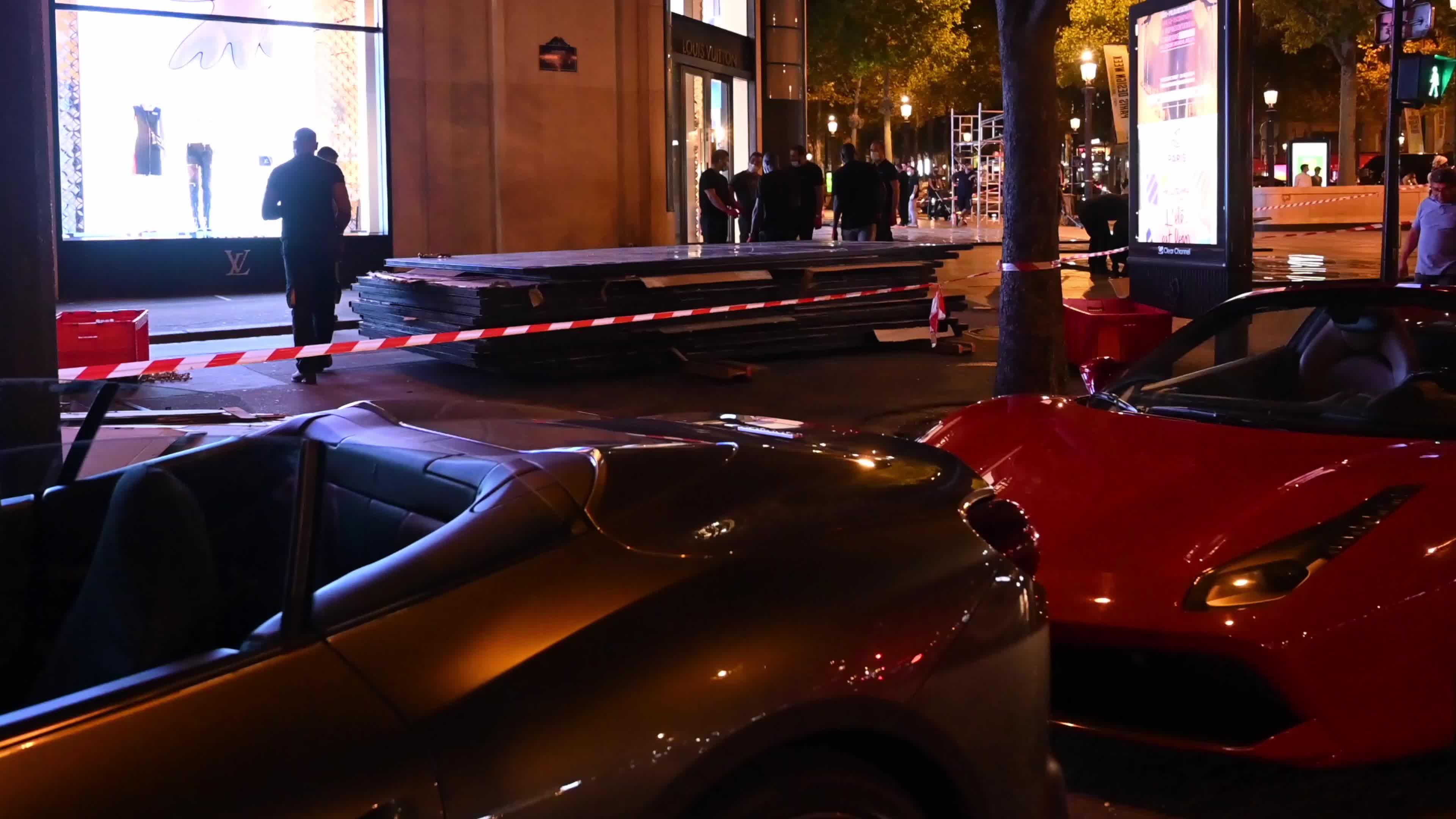 Barricades at the Champs-Elysées for the Yellow Vest protest in Paris