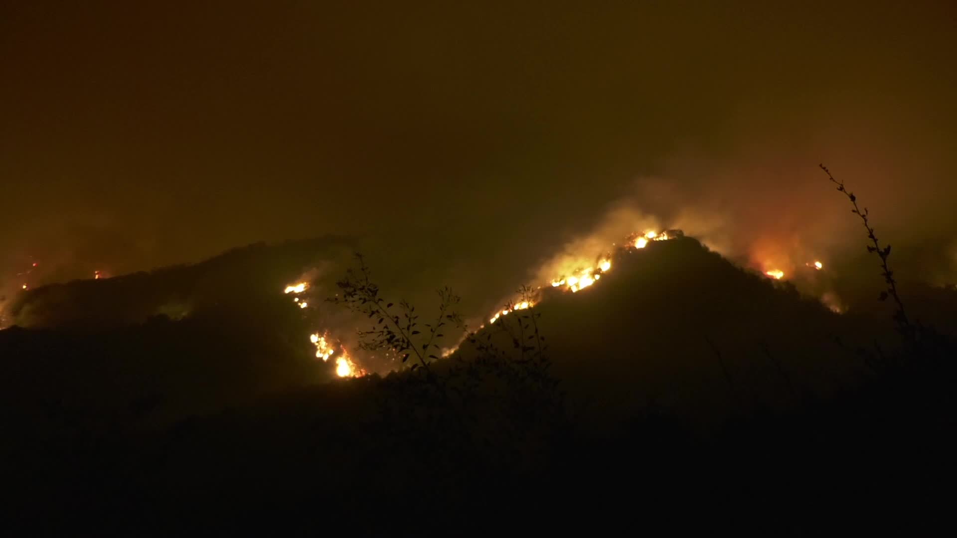 Bobcat fire burns for the 7th consecutive day