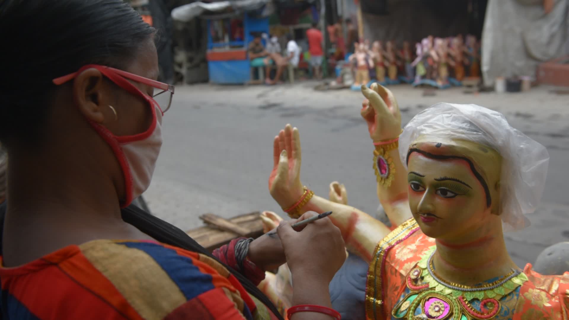 Preparation Of Vishawakarma Puja Amid Coronavirus Emergency In Kolkata