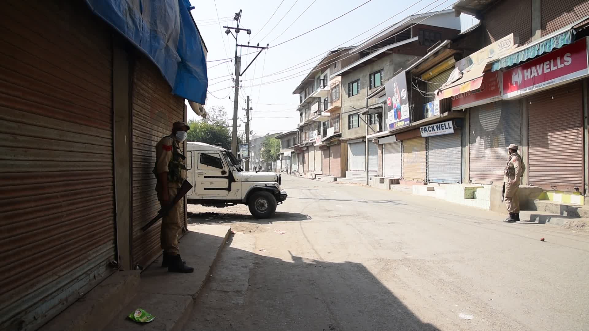 Clashes after woman, suspected rebels killed in Kashmir fighting