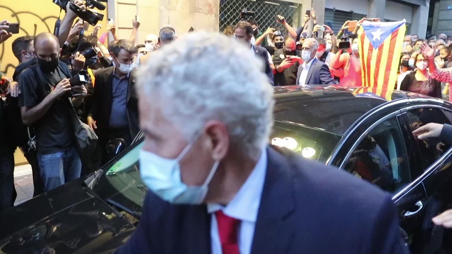 Protest In Barcelona As Court Upholds Quim Torra Ban From Office