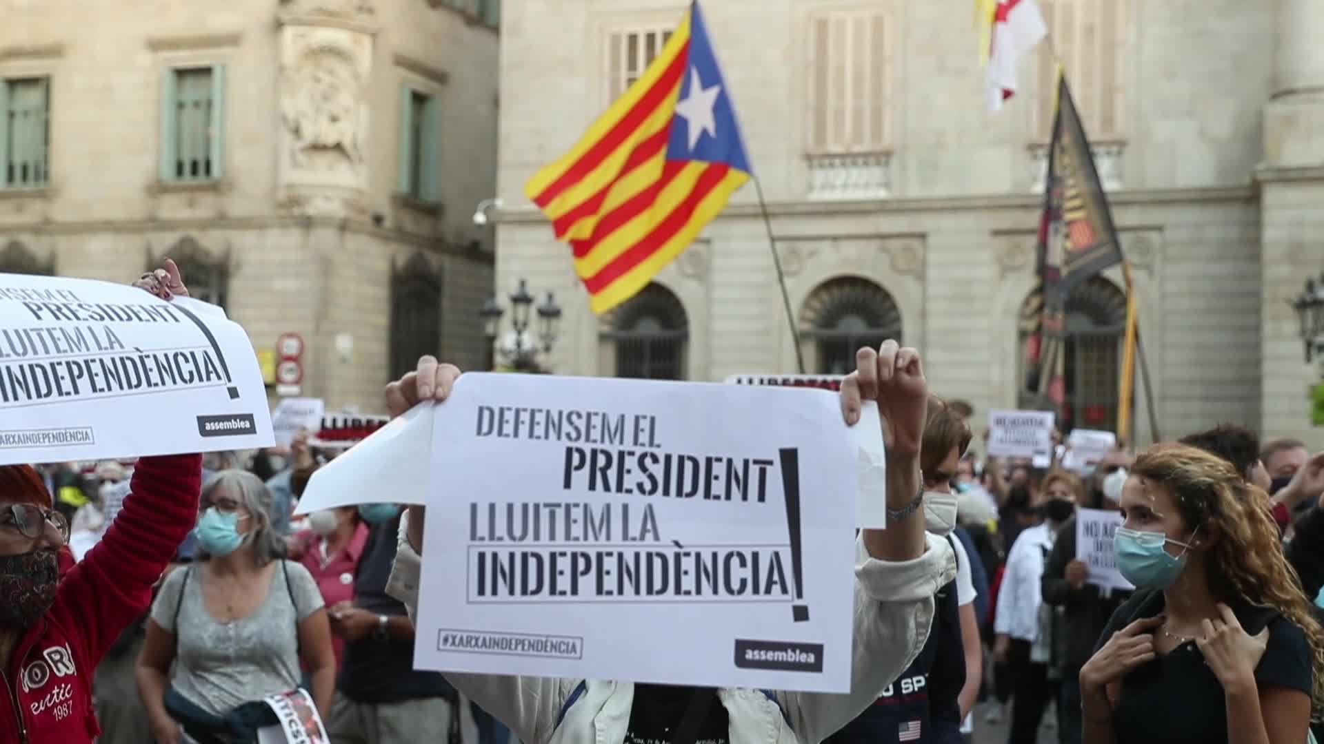Protest In Barcelona As Court Upholds Quim Torra Ban From Office