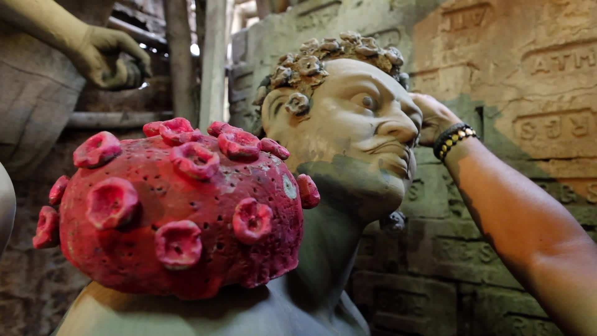 Kolkata's renowned idol-making hub Kumartuli badly hit due COVID-19
