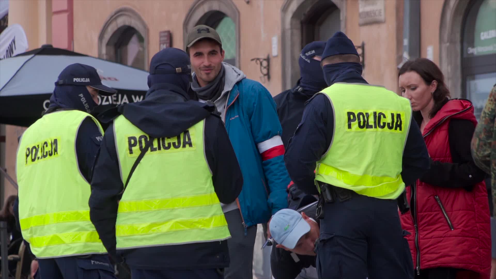 Protest against compulsory mask wearing in Poland