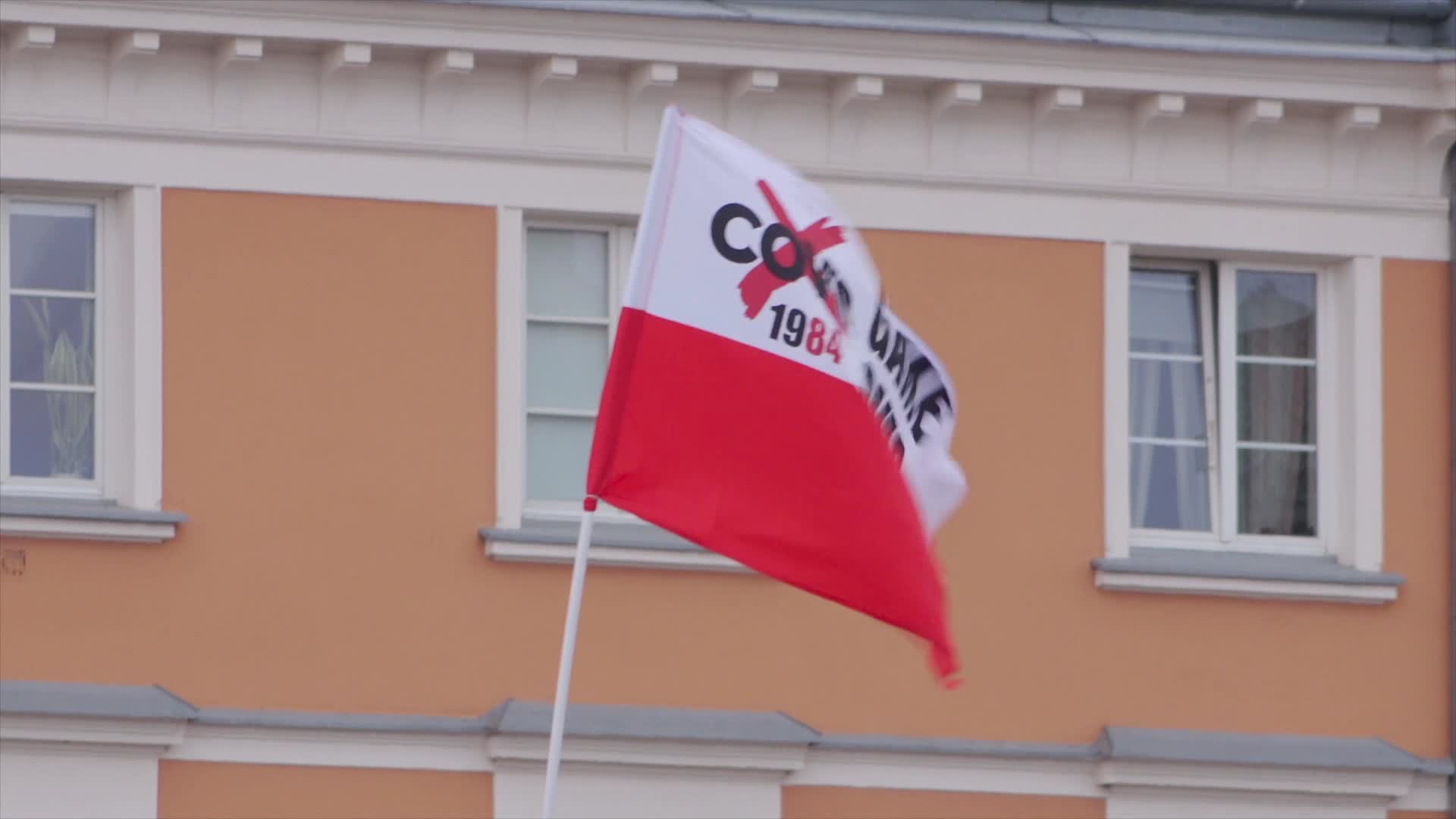 Protest against compulsory mask wearing in Poland