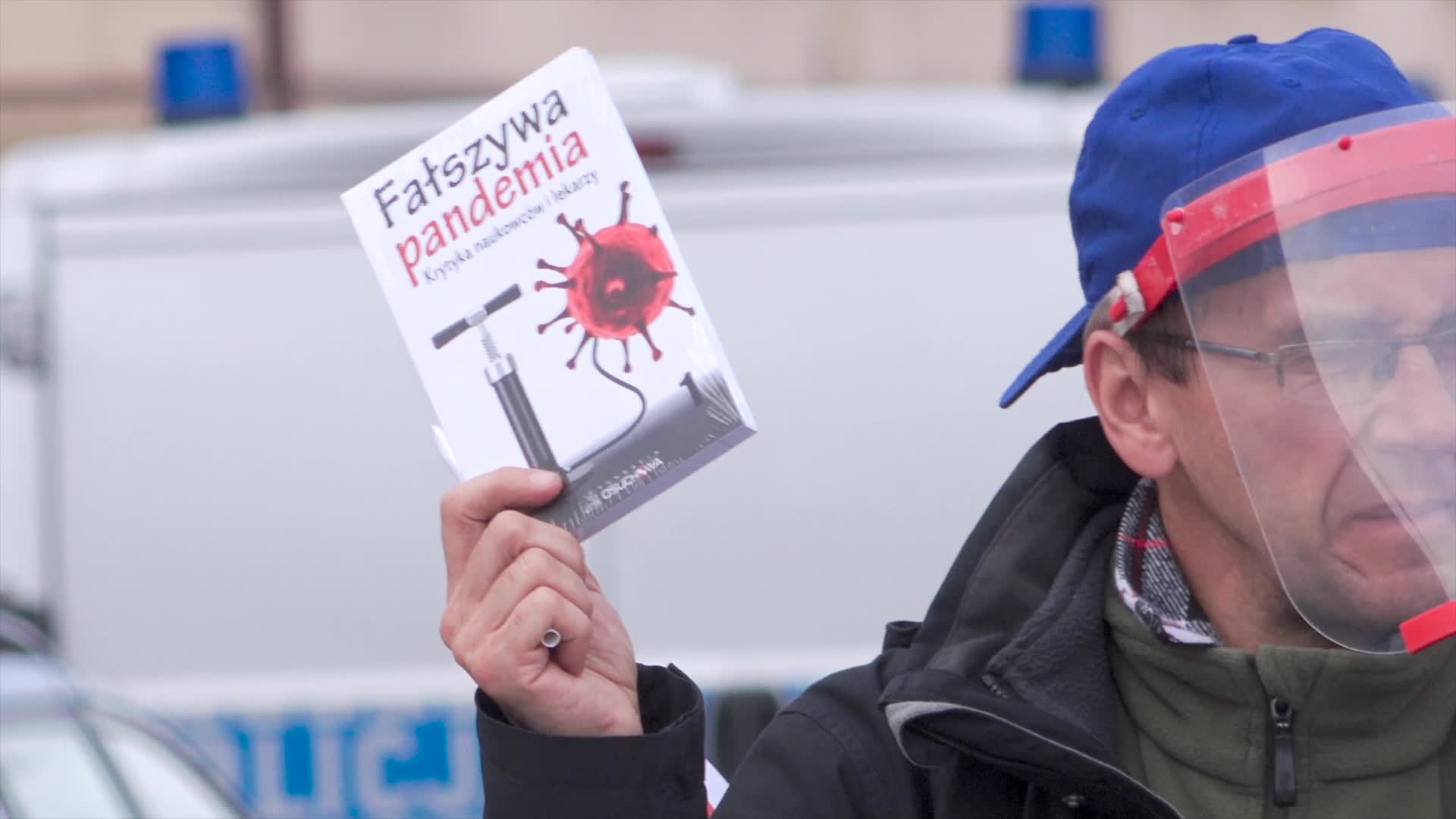 Protest against compulsory mask wearing in Poland